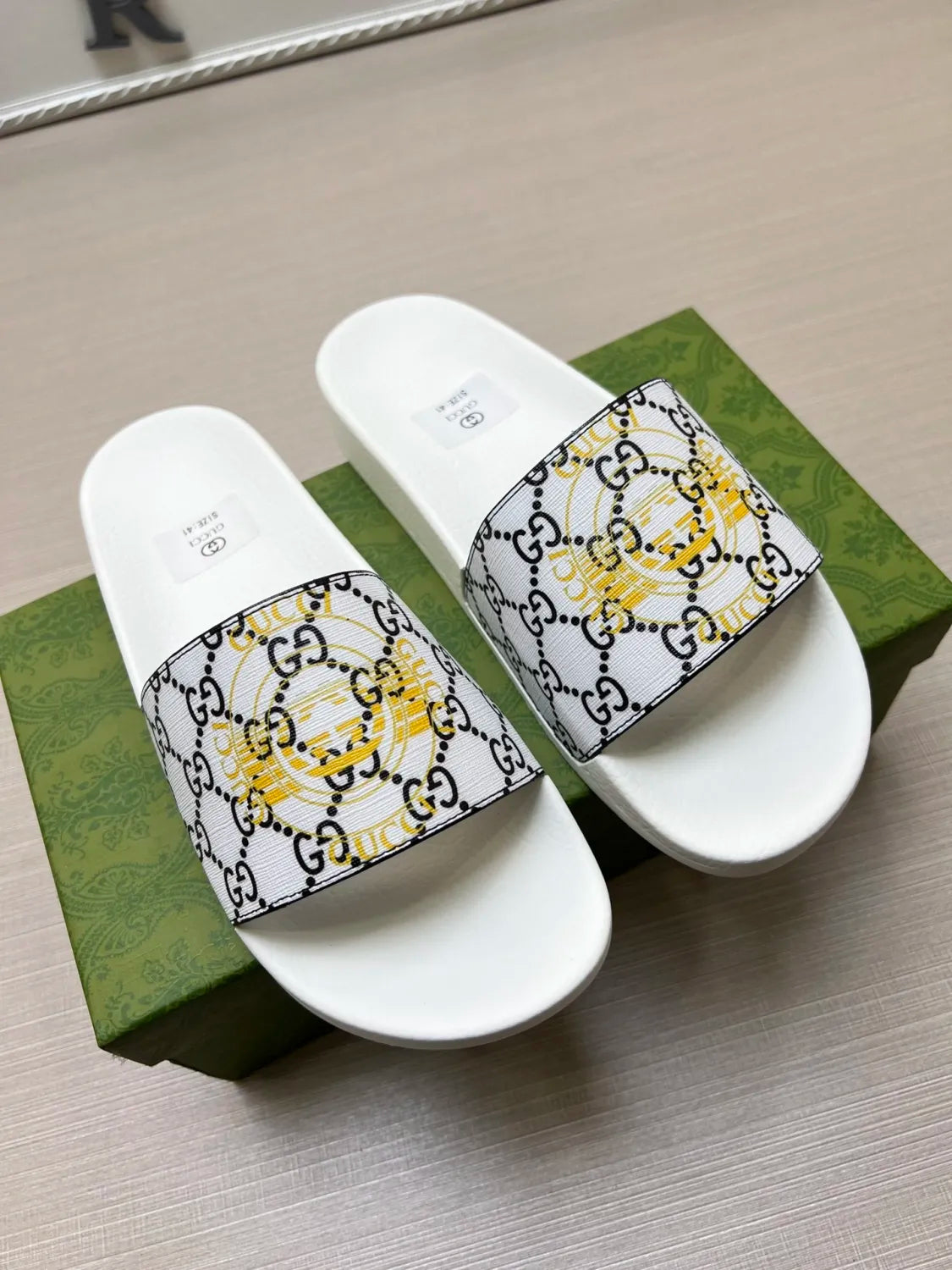 Z5LB234  Popular Slippers