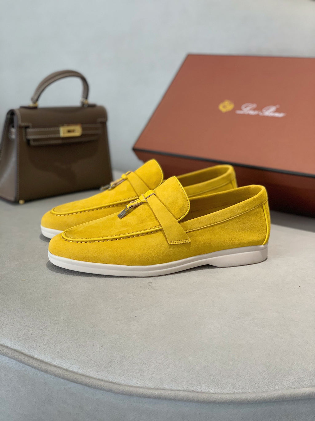 Z2R55A10 Popular high-quality shoes