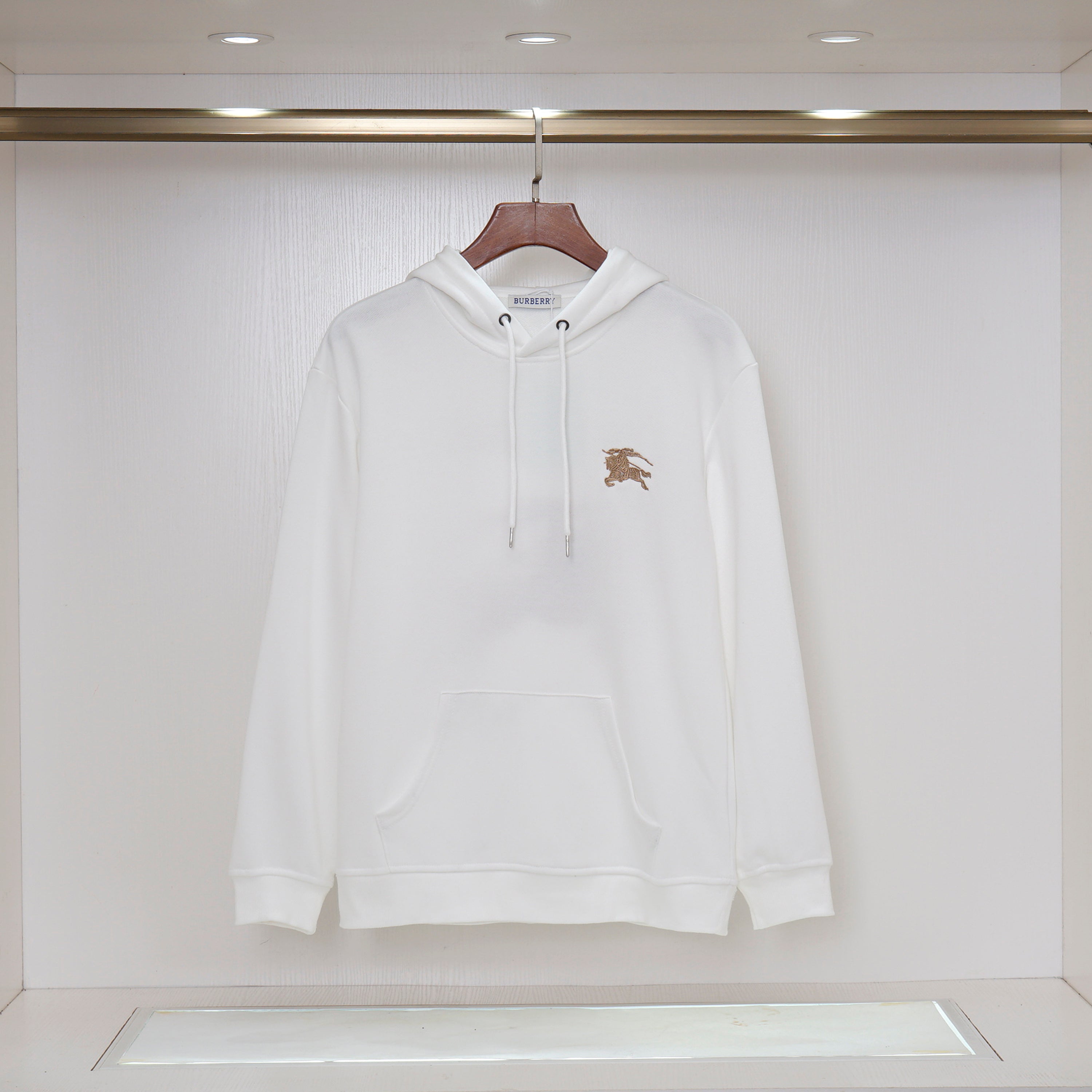U1Z05R374 Popular Sweaters