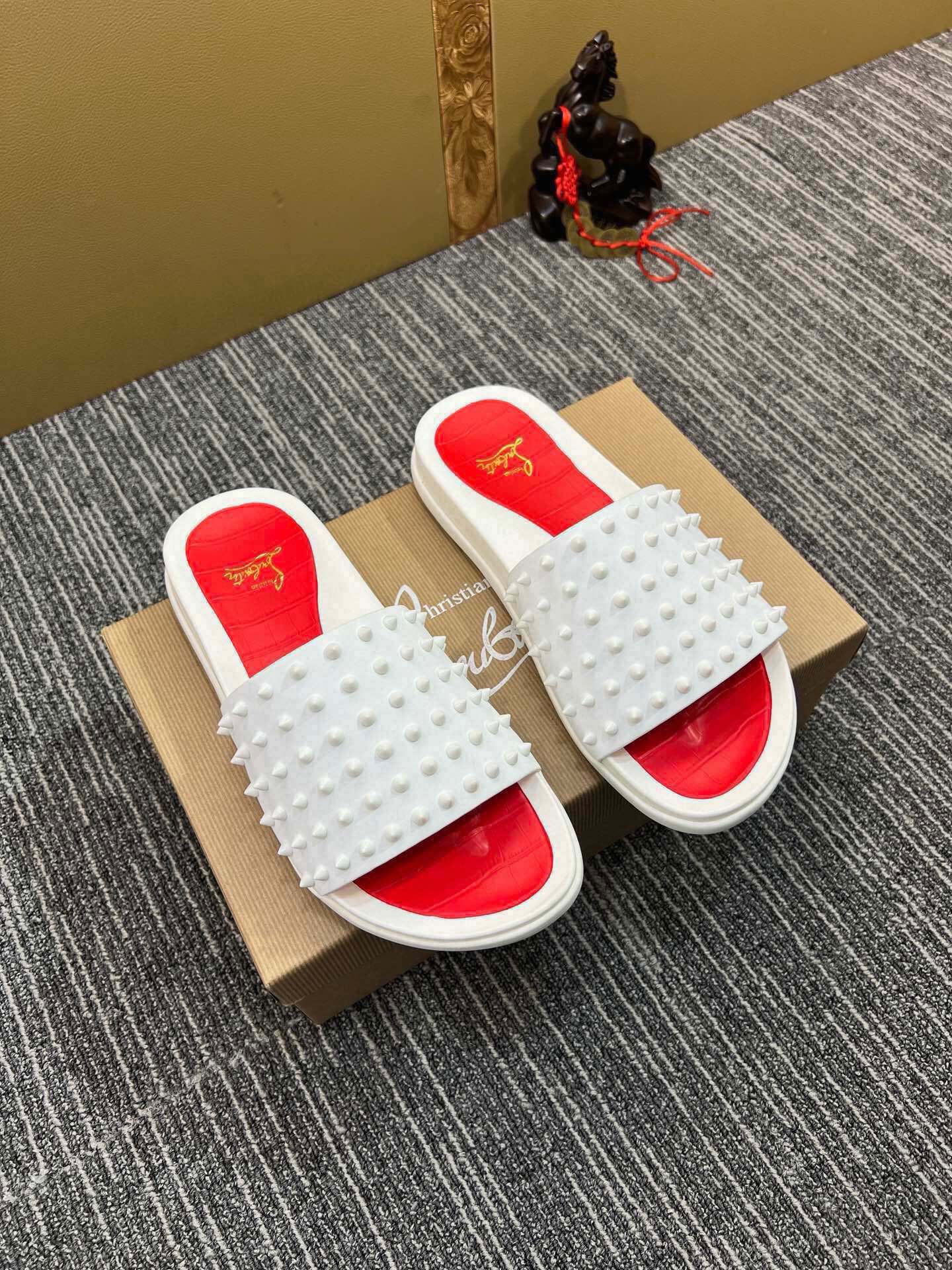 Z5ZA127 Popular slippers