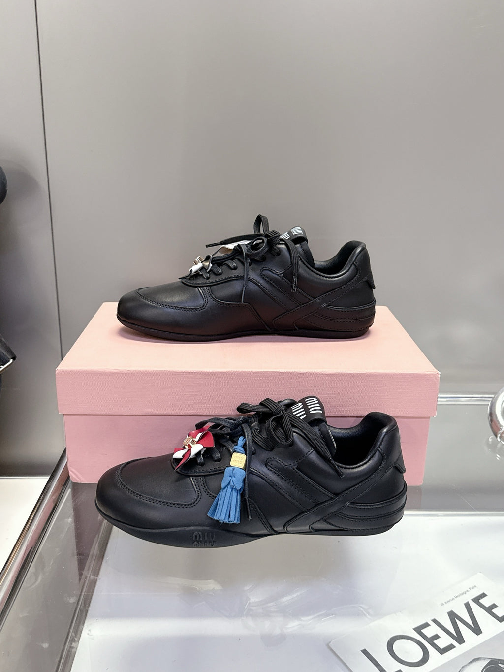 Z2Q105A261 Popular high-quality Shoes
