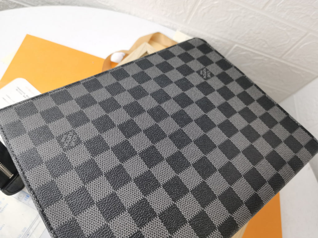 B1X44E392 Popular  leather bag