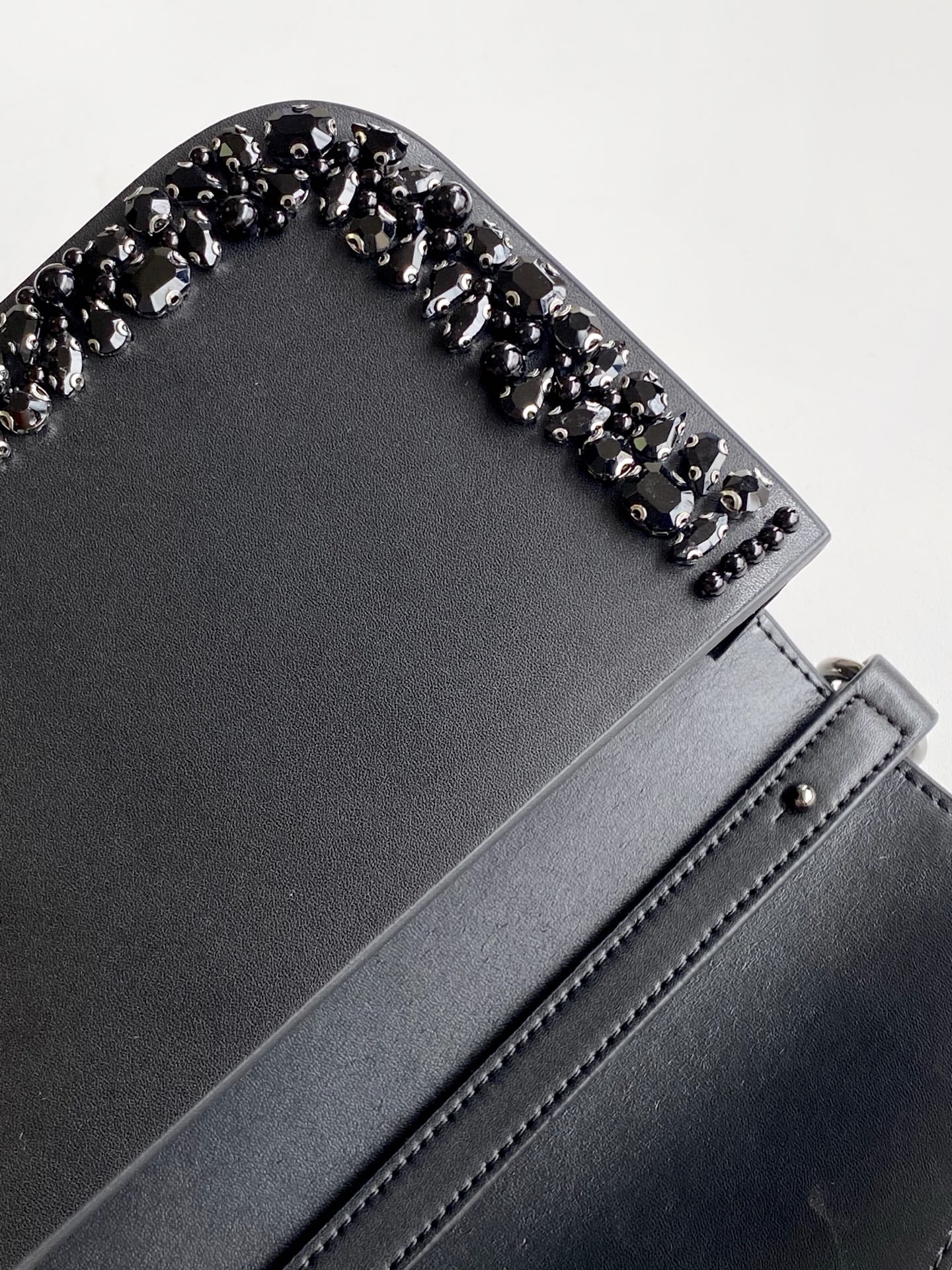 B1P36A74 Popular leather bag