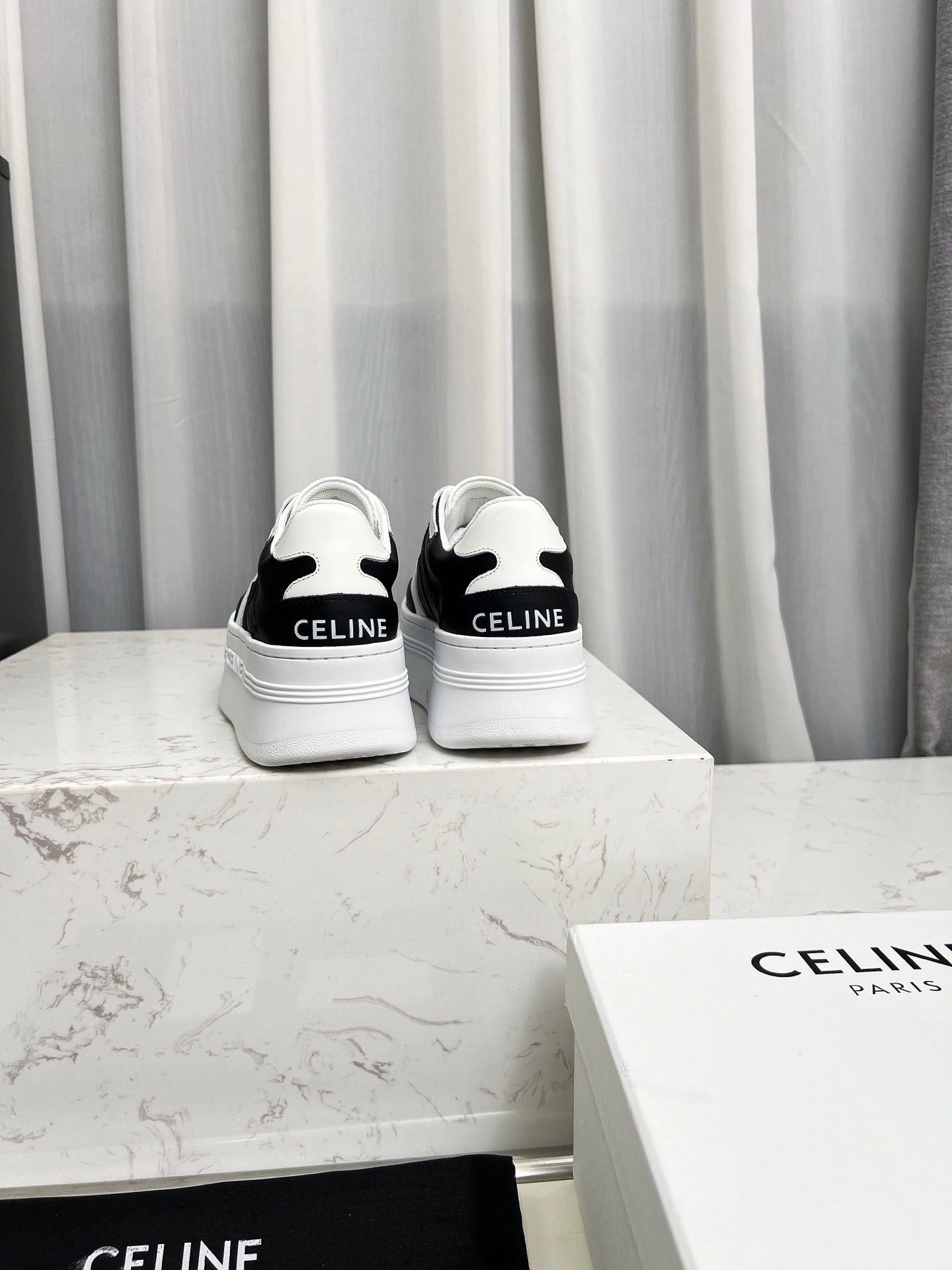 Z2Q105N272 Popular high-quality Shoes