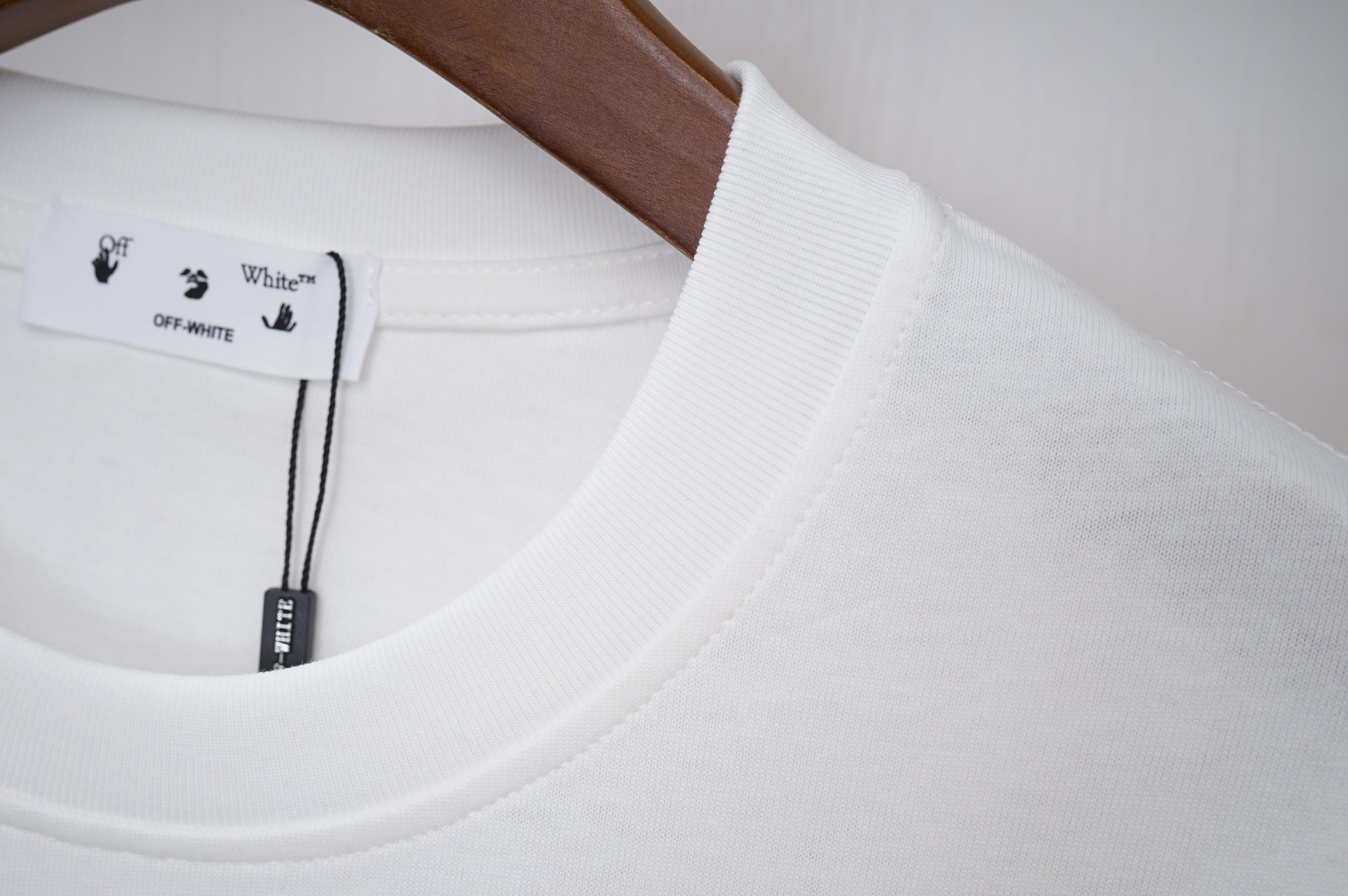 U1N65A20 Popular T-shirt