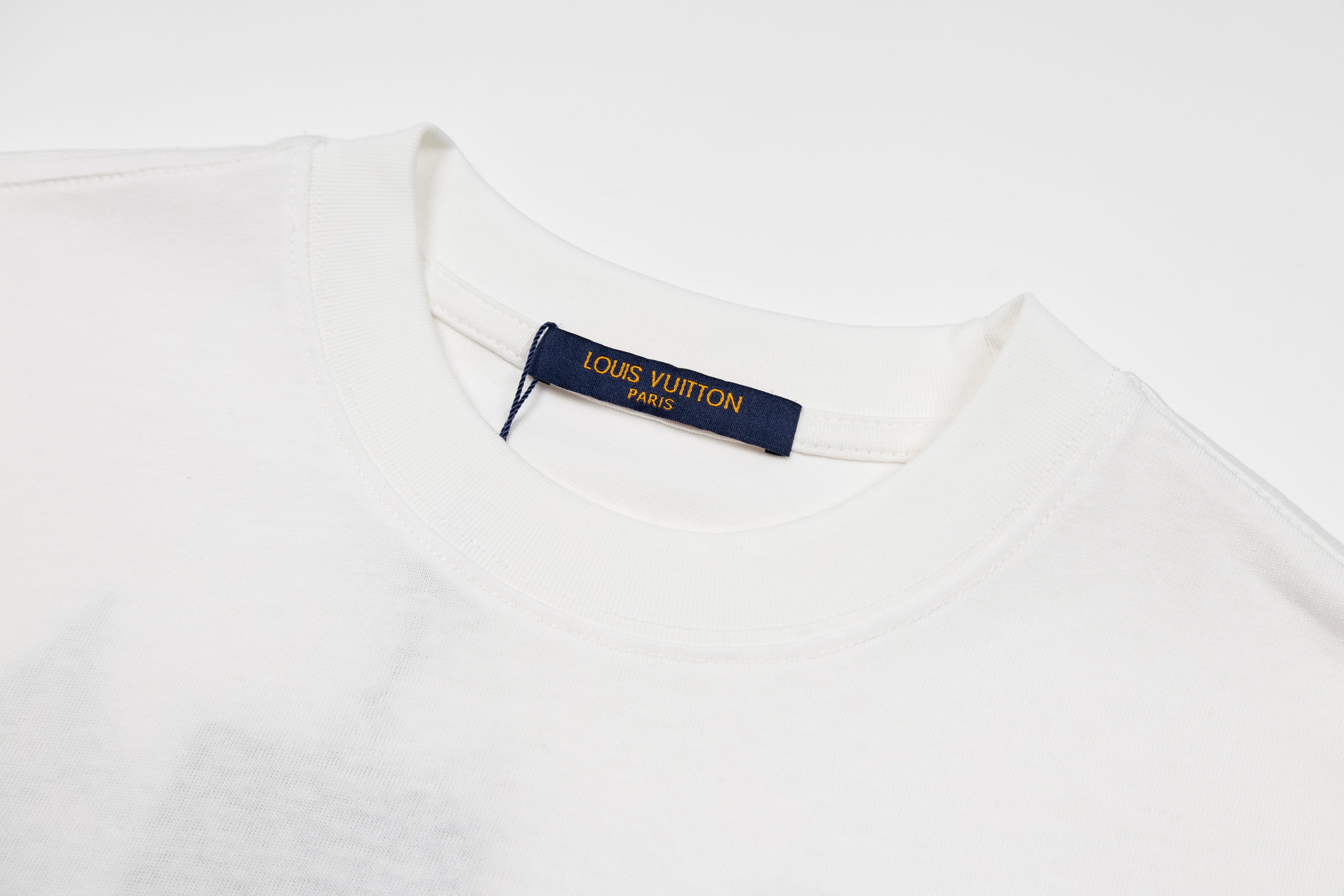 U1R76E36 Popular T-shirts