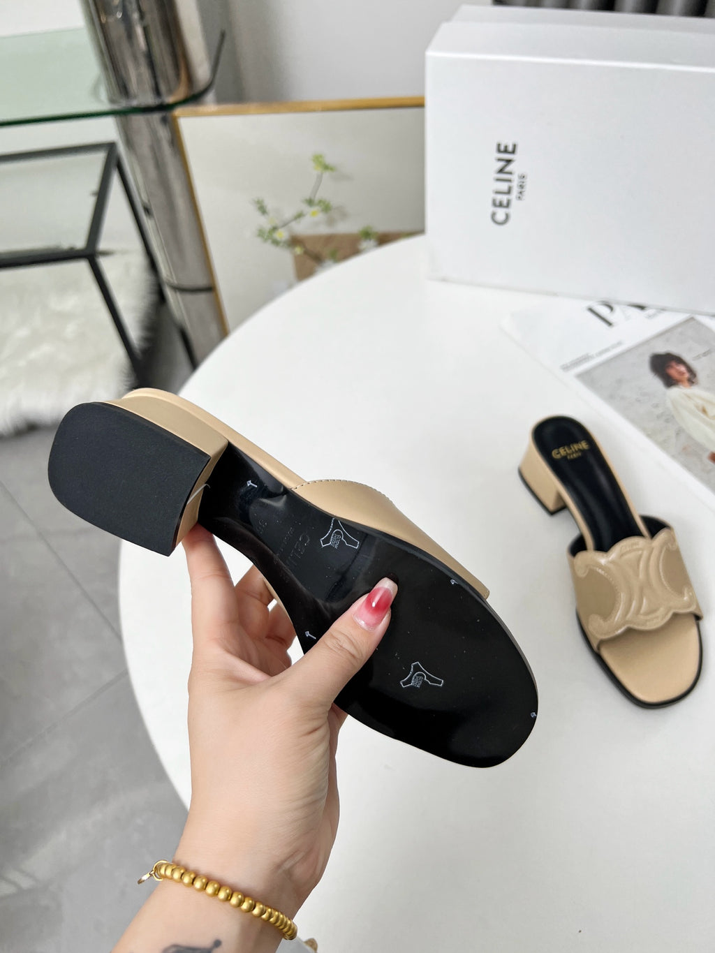 Z2Q55CL51  Popular leather shoes