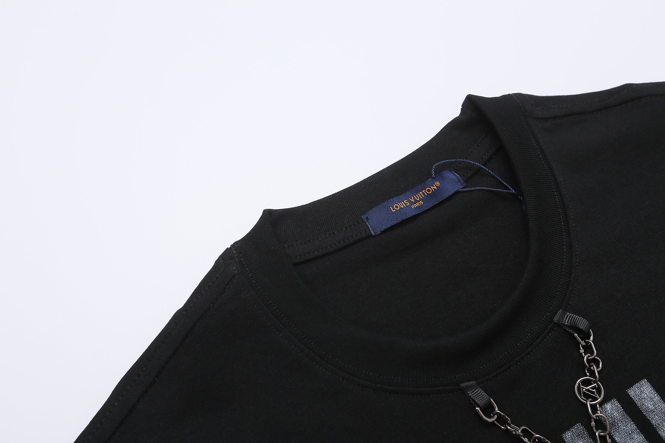 U1R45E194 Popular T-shirt