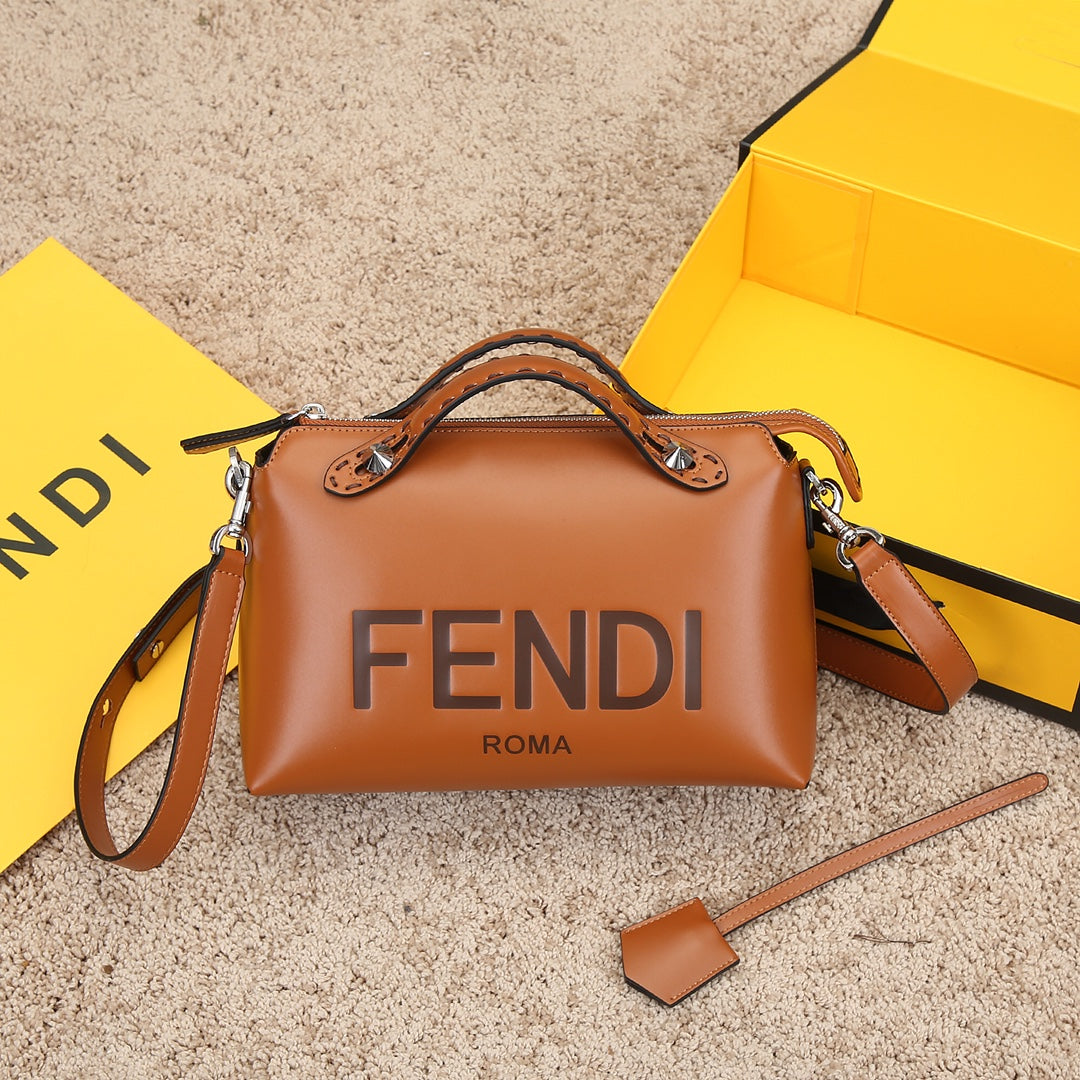B5X111F41 Popular leather bag 