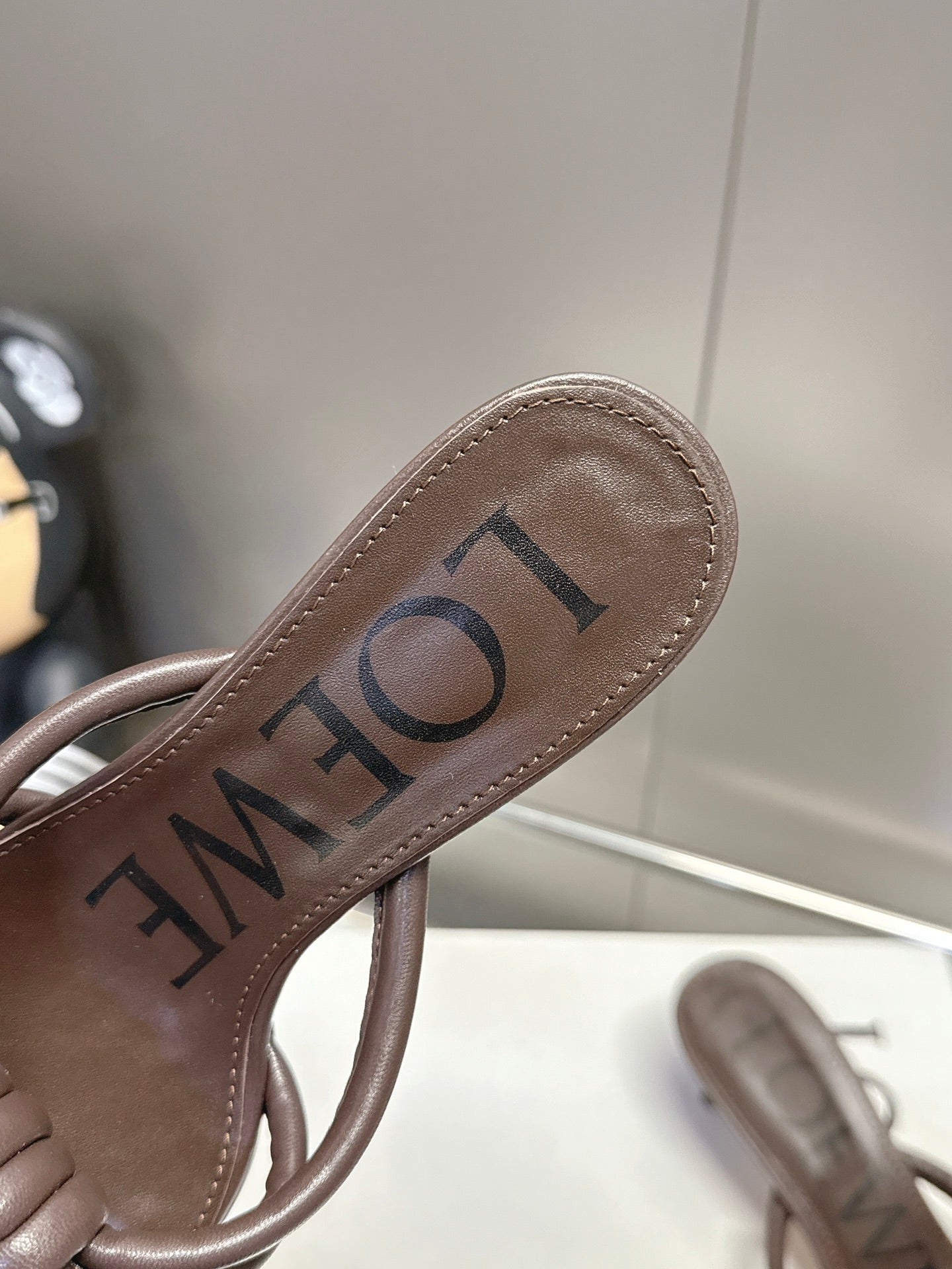 Z2X66A24 Popular high-quality leather Shoes