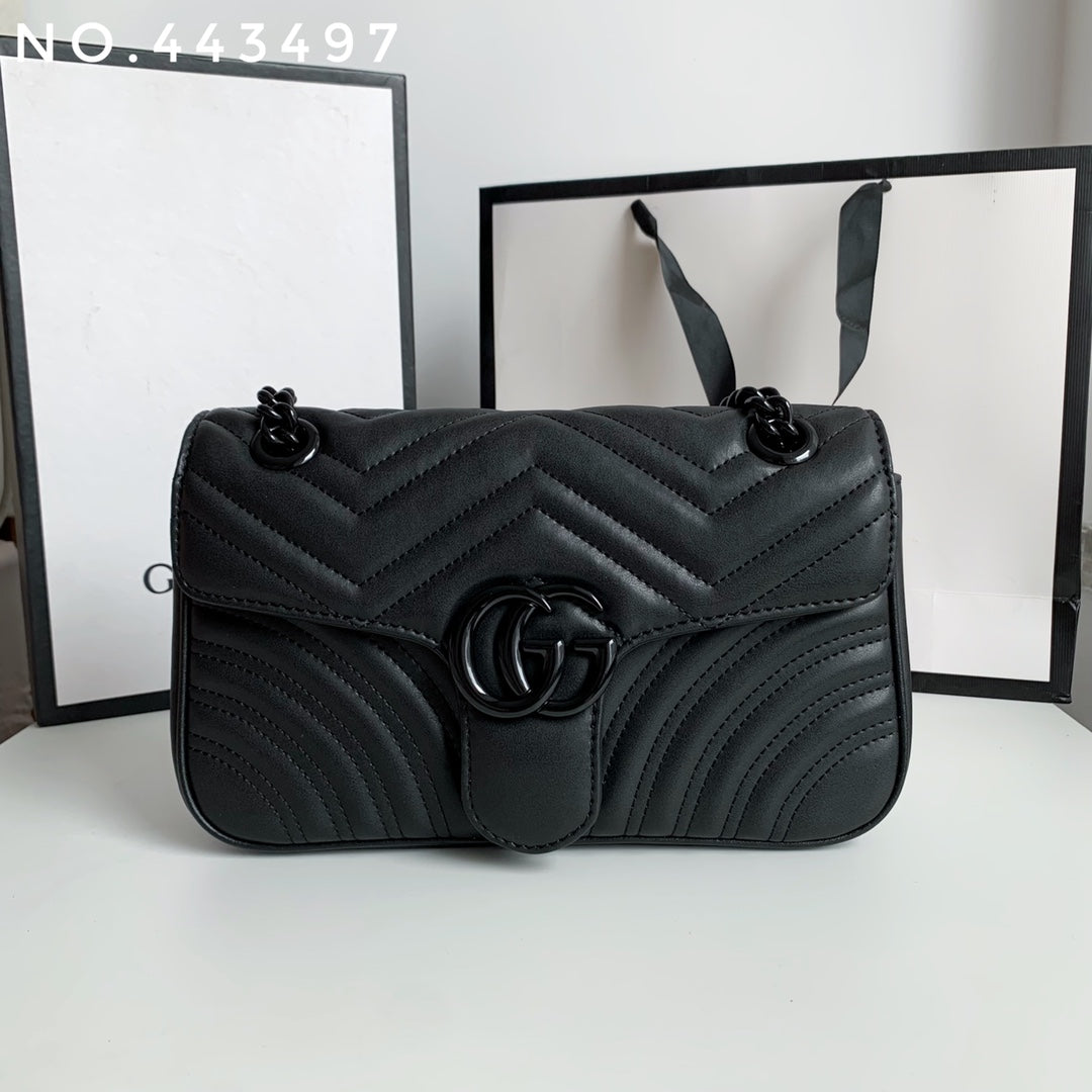 B1P36B69 Popular leather bag