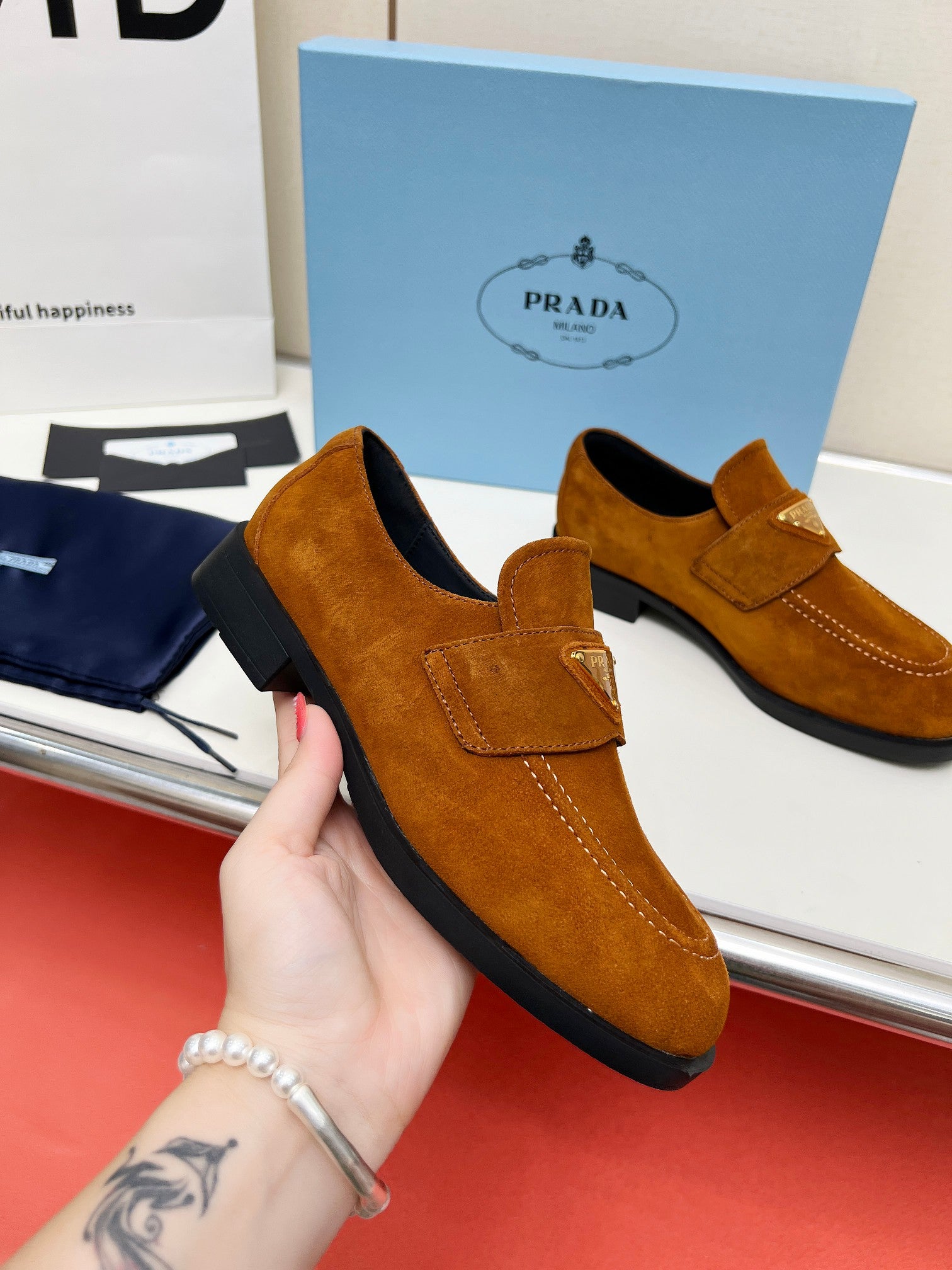 Z2Q105P408 Popular high-quality Shoes