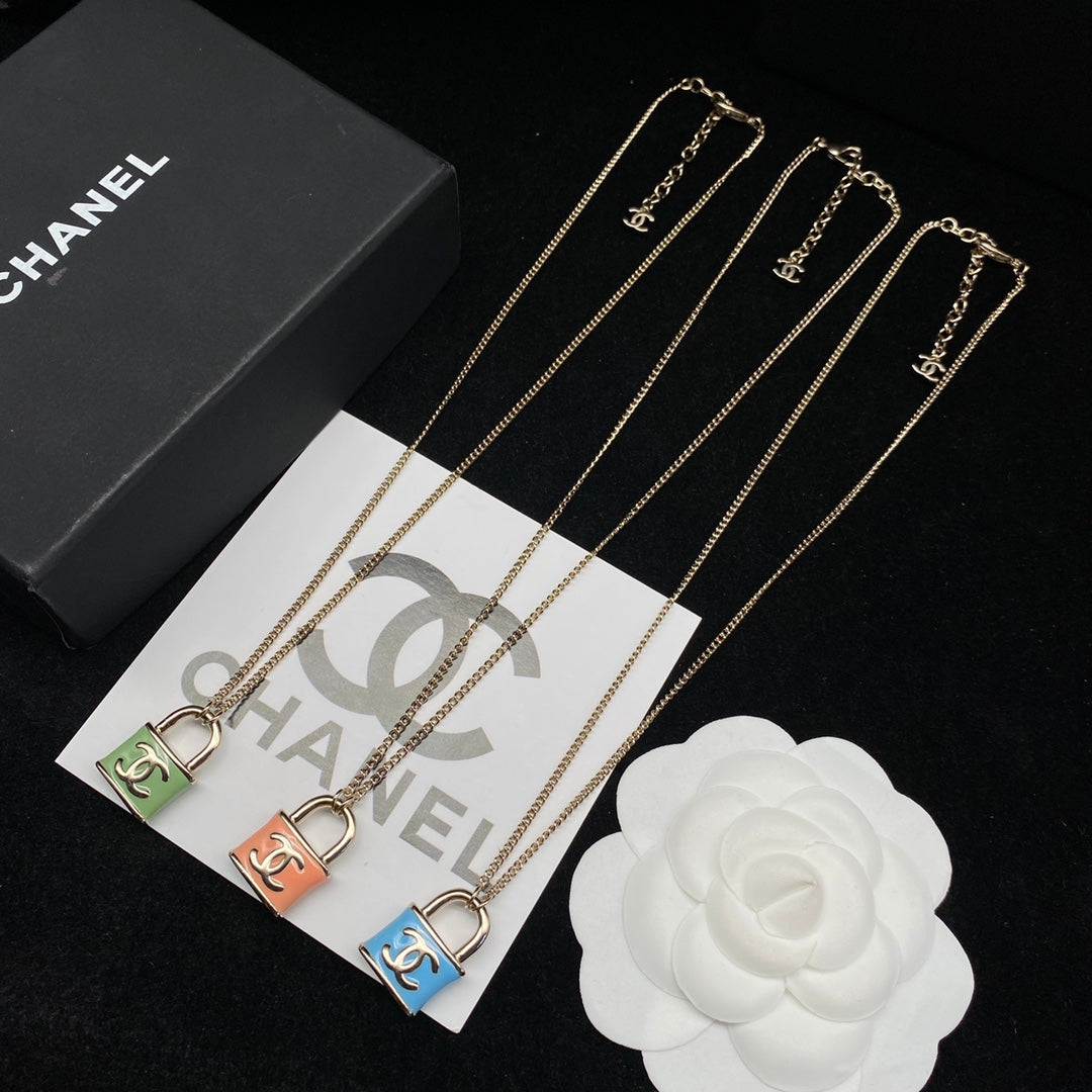 X1Q85C103X Popular Necklace