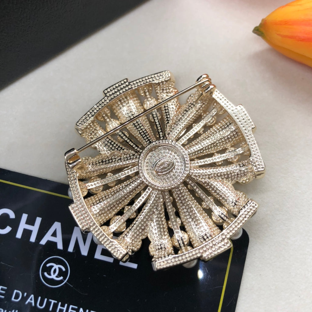 X14C854   Popular Brooch