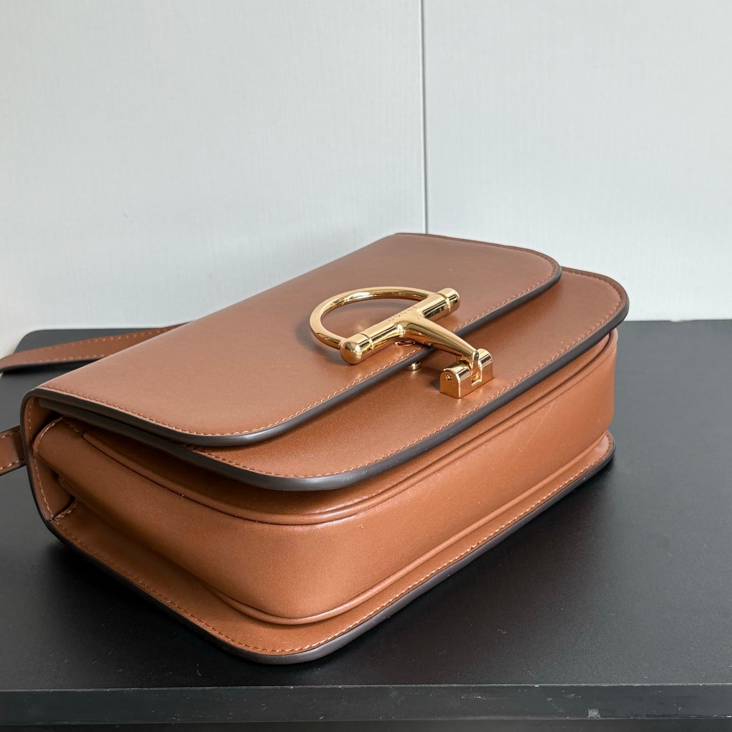 B1P36B110 Popular leather bag