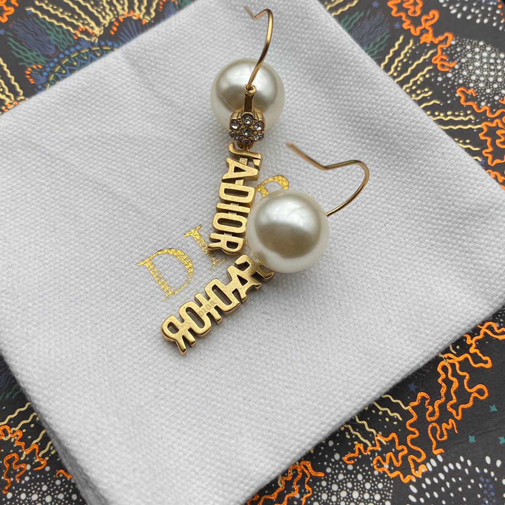 X1Y83D186E Popular  Earrings