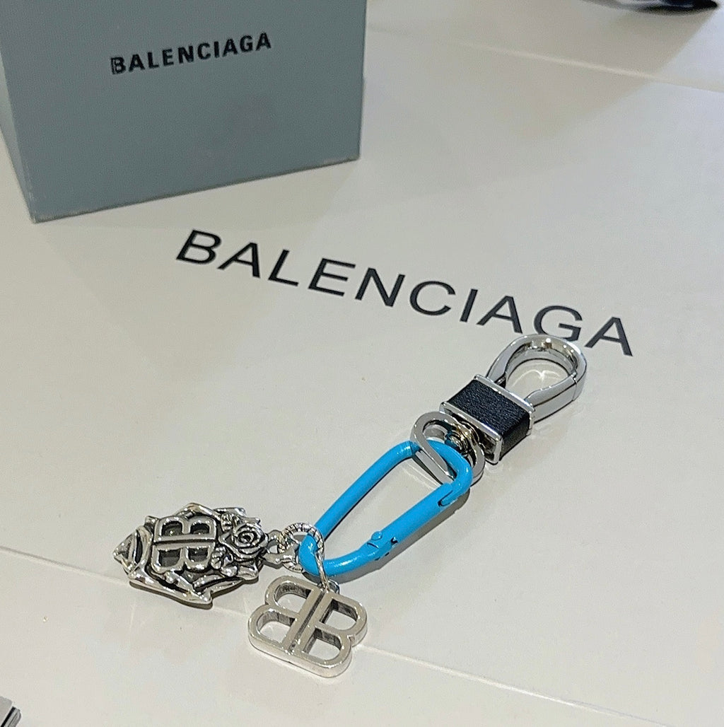A1Z105J73 Popular bag 's charms accessories