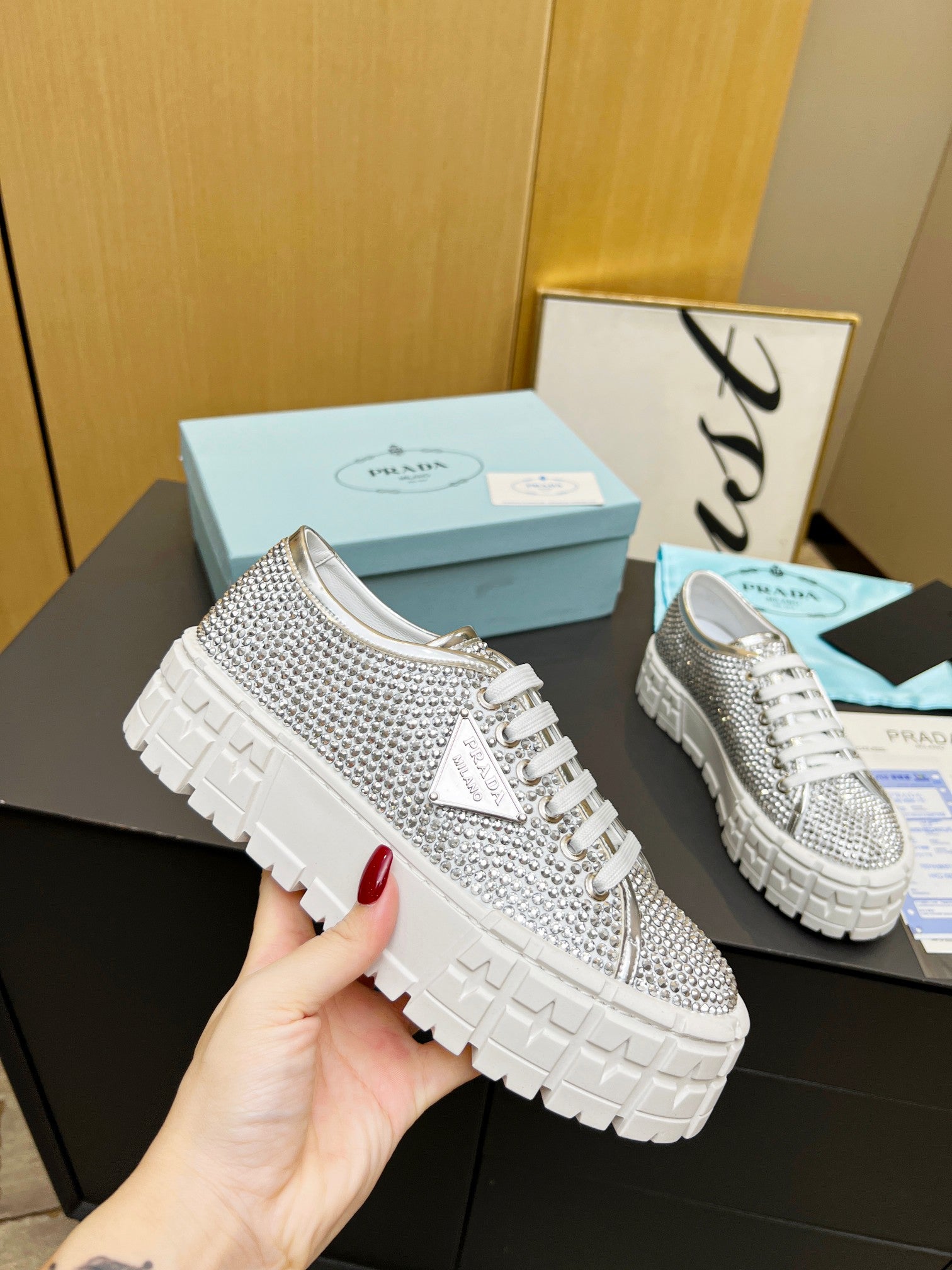 Z2Z85PD68 Popular high-quality shoes