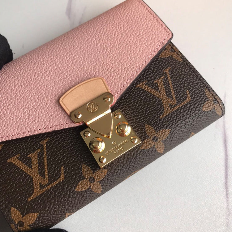 B1P20E10 Popular leather wallets