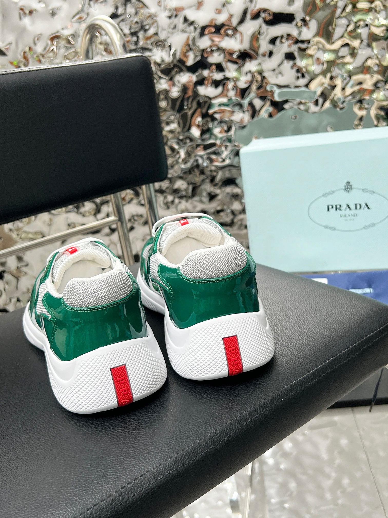 Z2P76P03 Popular high-quality leather Shoes
