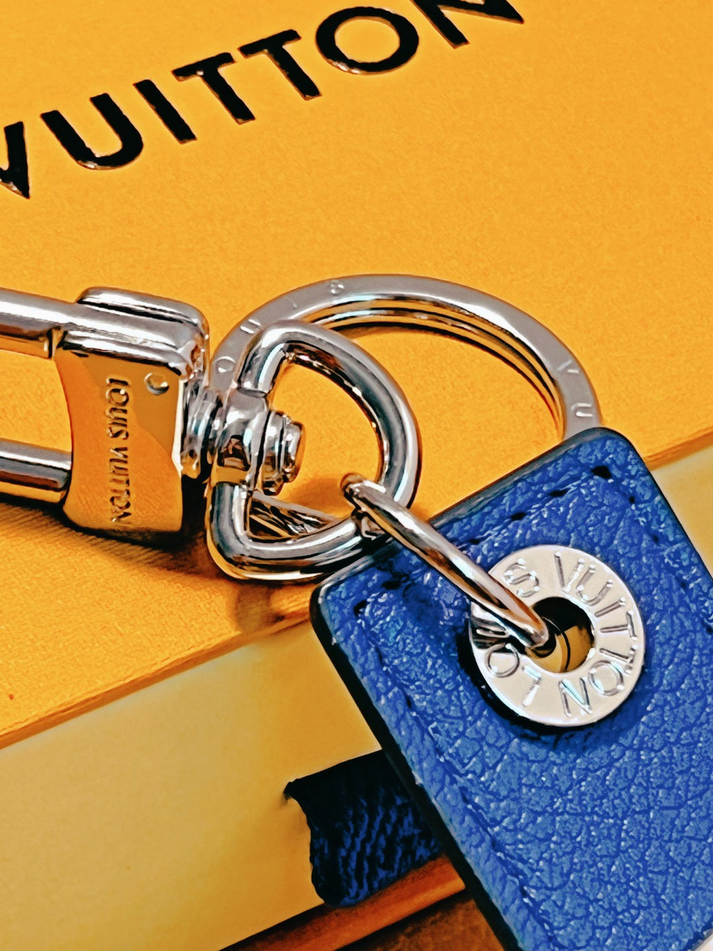 A1Z84E58  Popular key closure