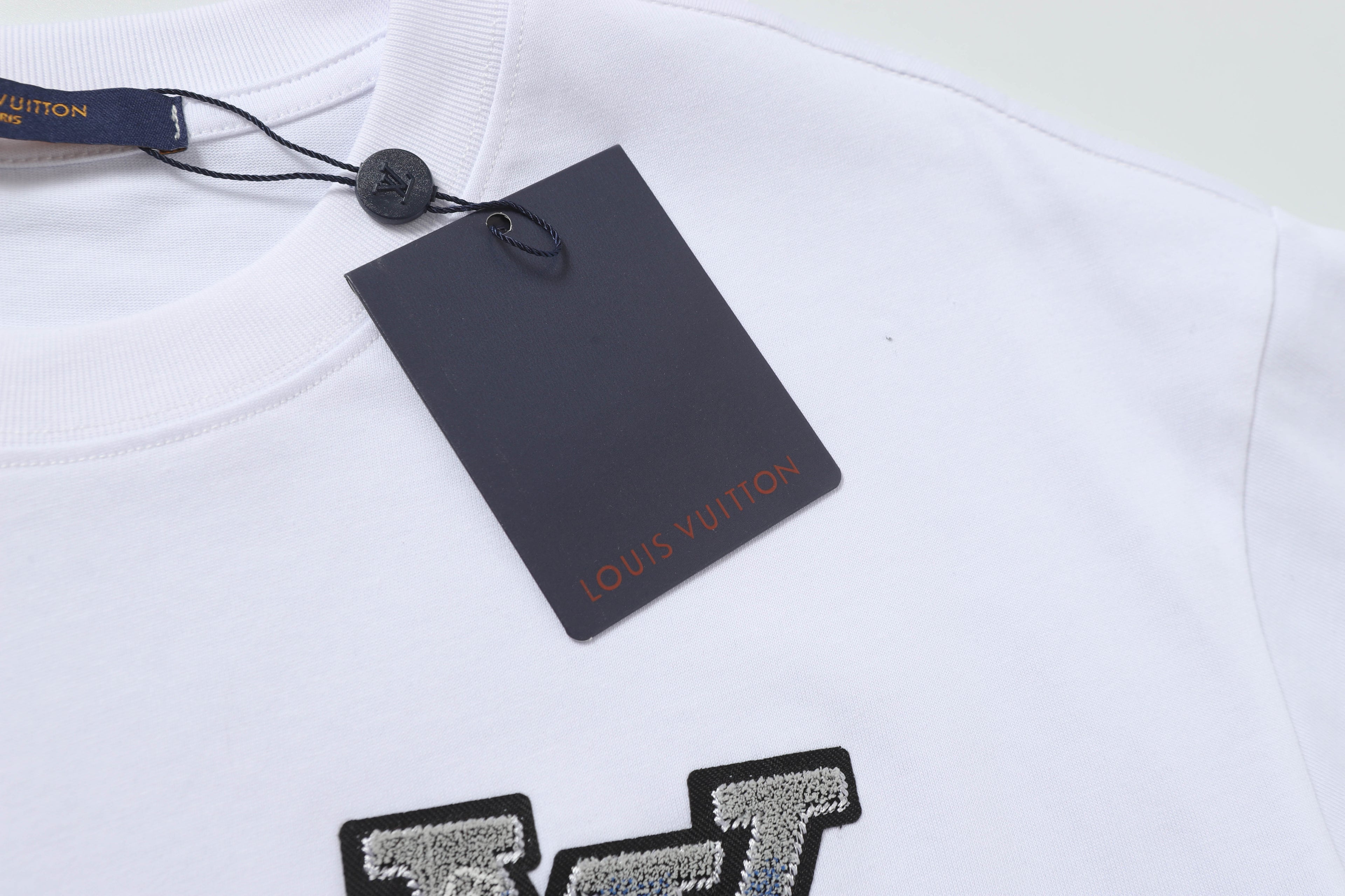 U1R45E166 Popular T-shirt