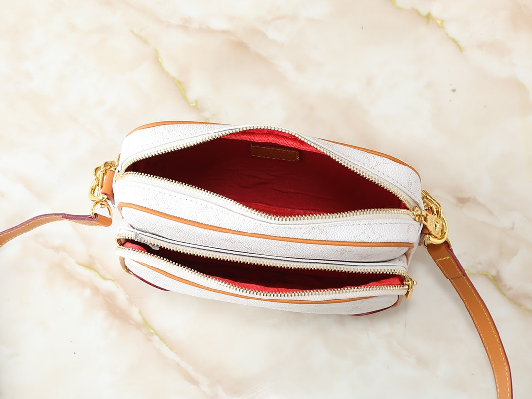 B1P46E109 Popular leather bag