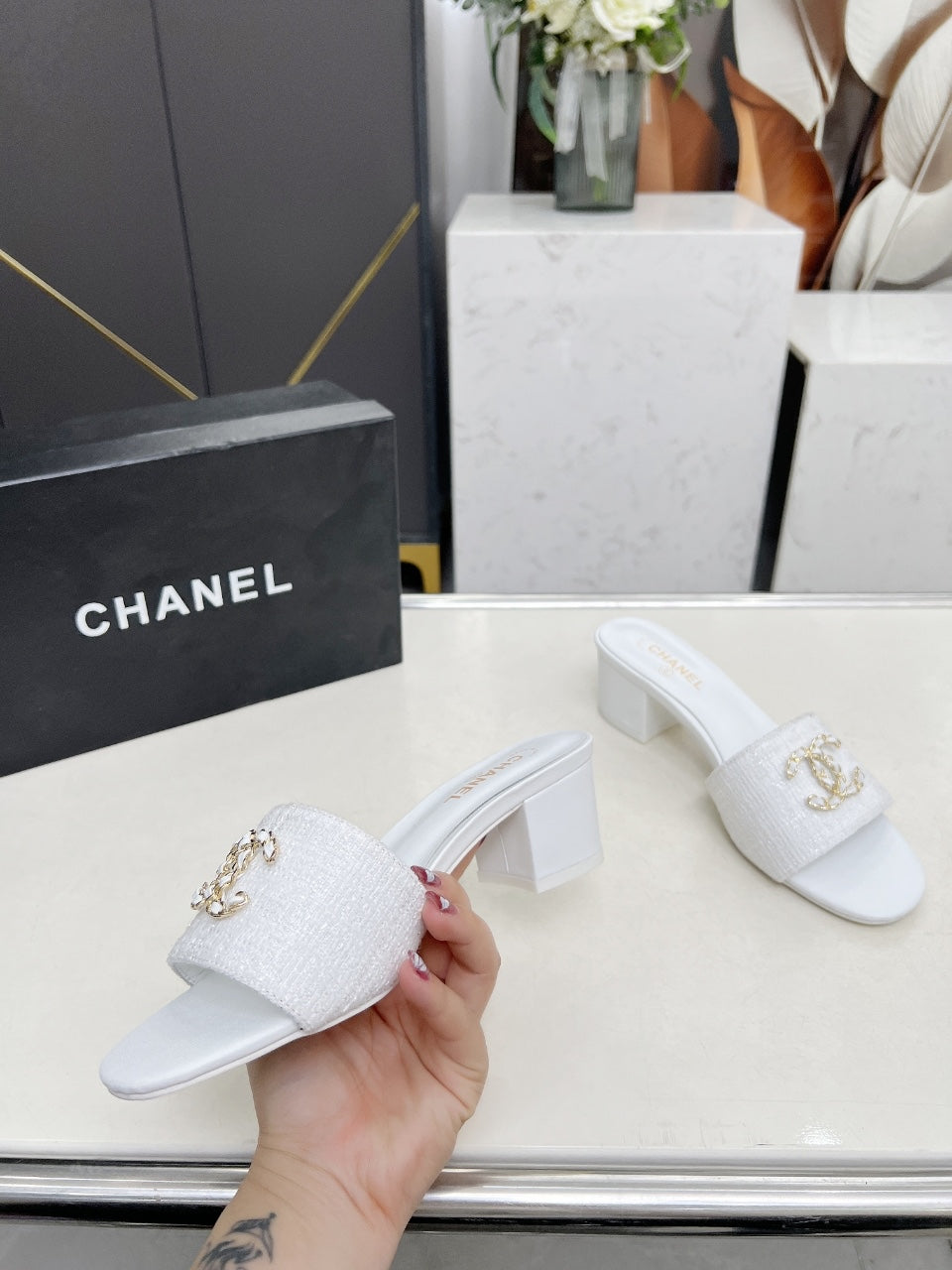 Z2Q55B30 Popular high-quality  Shoes