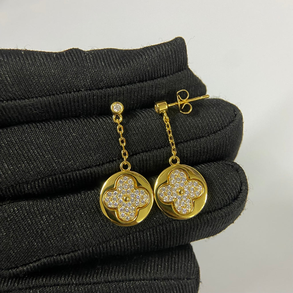 X5N76E15E Popular  Earrings