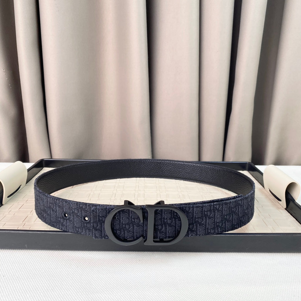P1Q64D37  Popular    High quality belt With full package