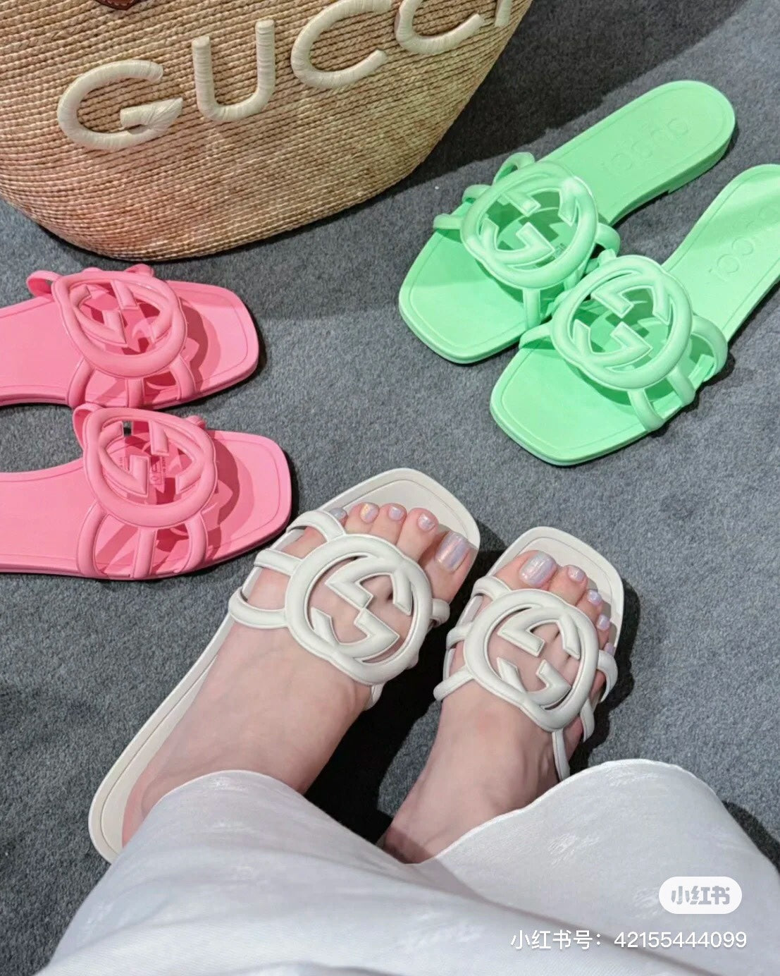 Z1P54B172 Popular Slippers