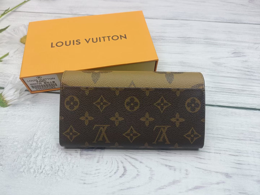 B1X43E93 Popular  leather wallets