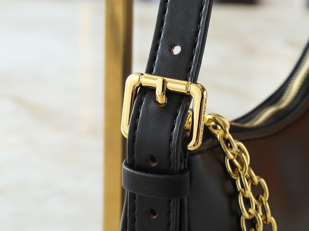 B1R15E23 Popular  leather bag