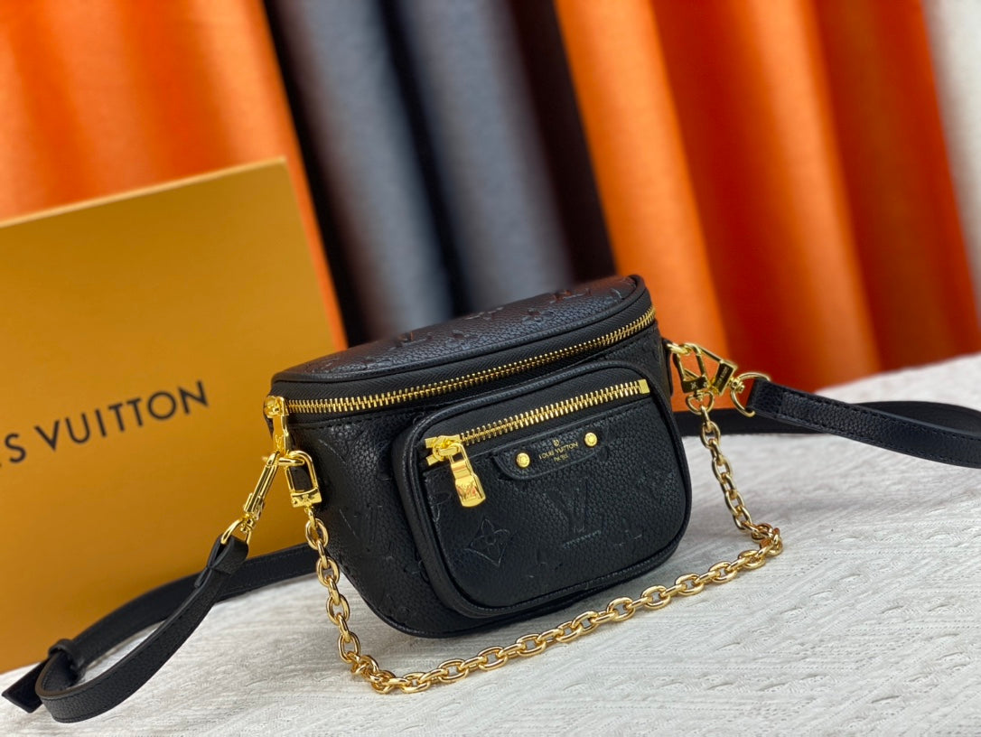 B1N55E57 Popular  leather bag
