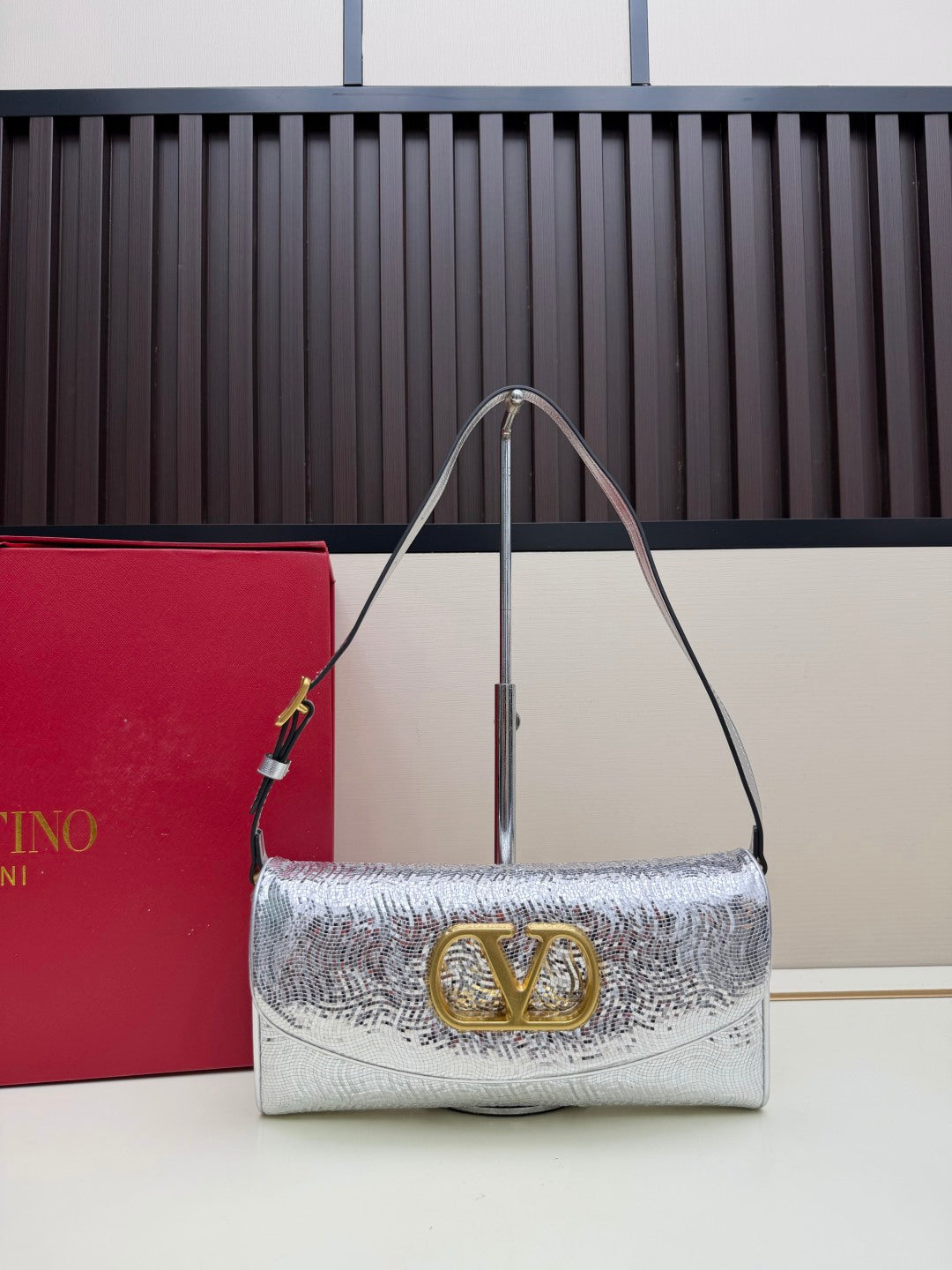 B1R76VL26 Popular  bag