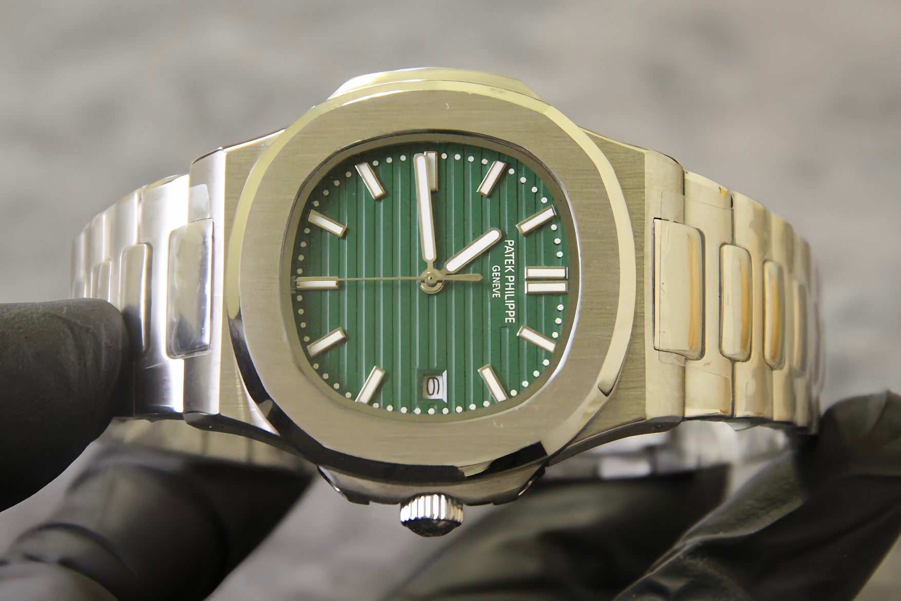 L1N36A7  Popular Watches