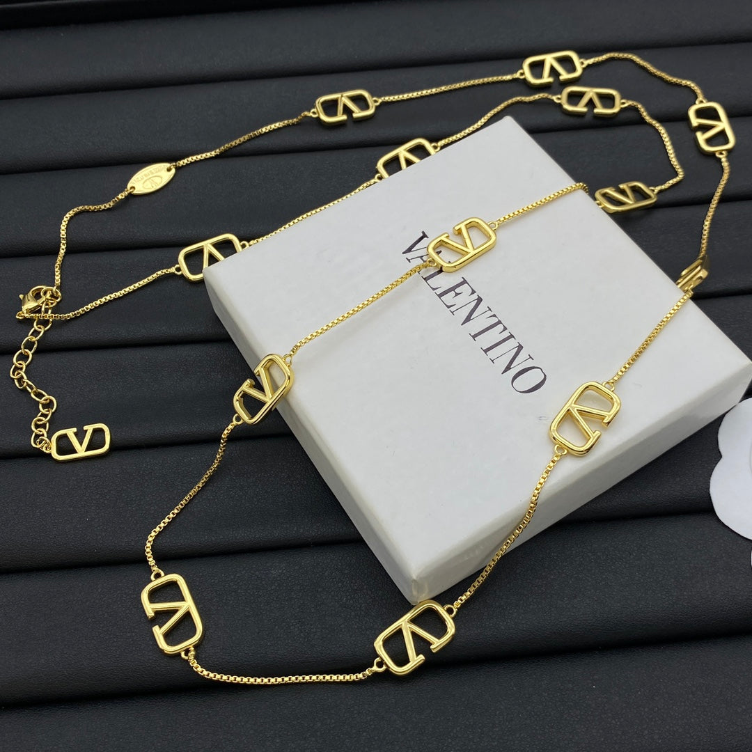 X1Q85VL425X Popular Necklaces