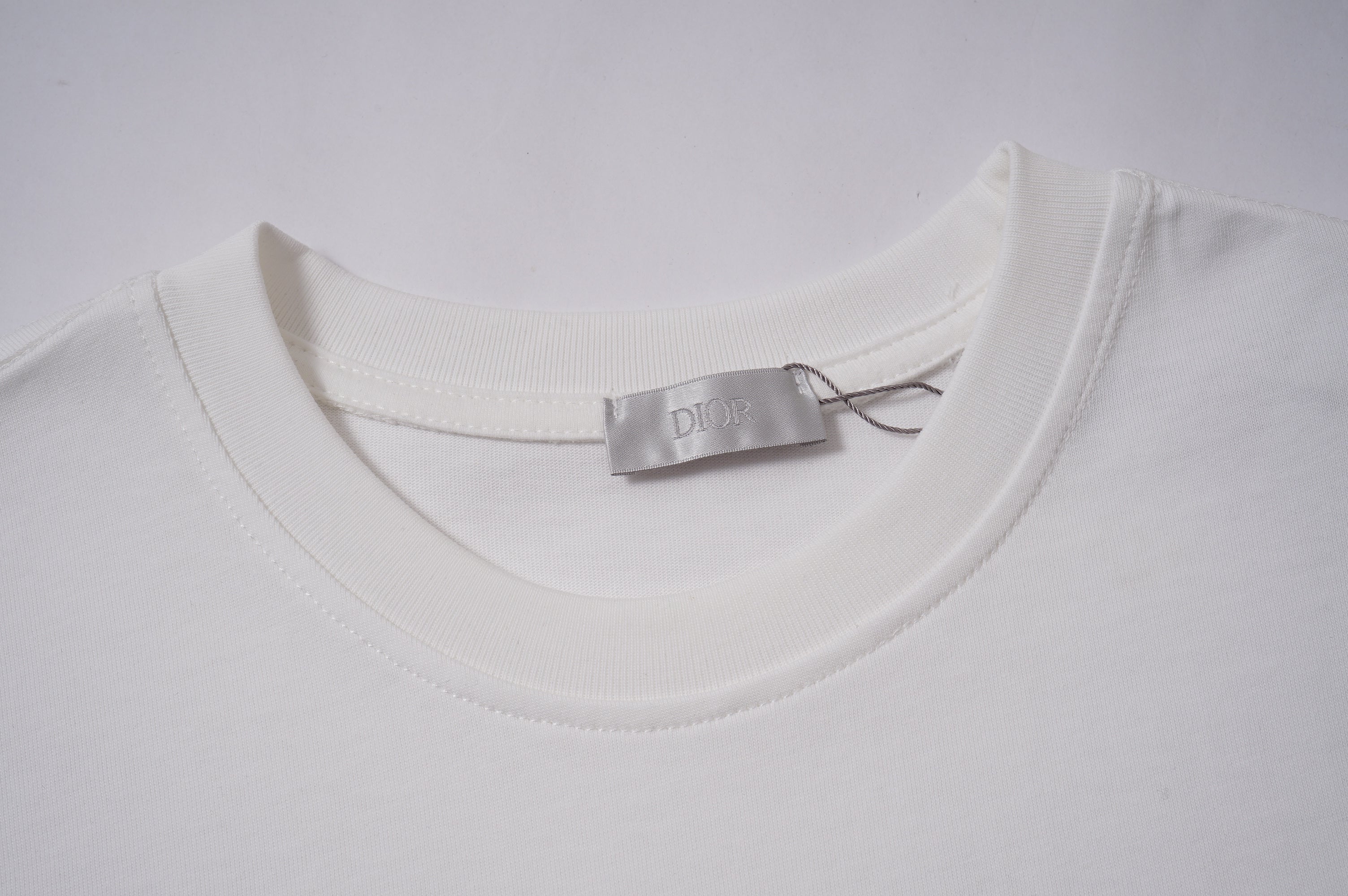 U1N45DI Popular T-shirt