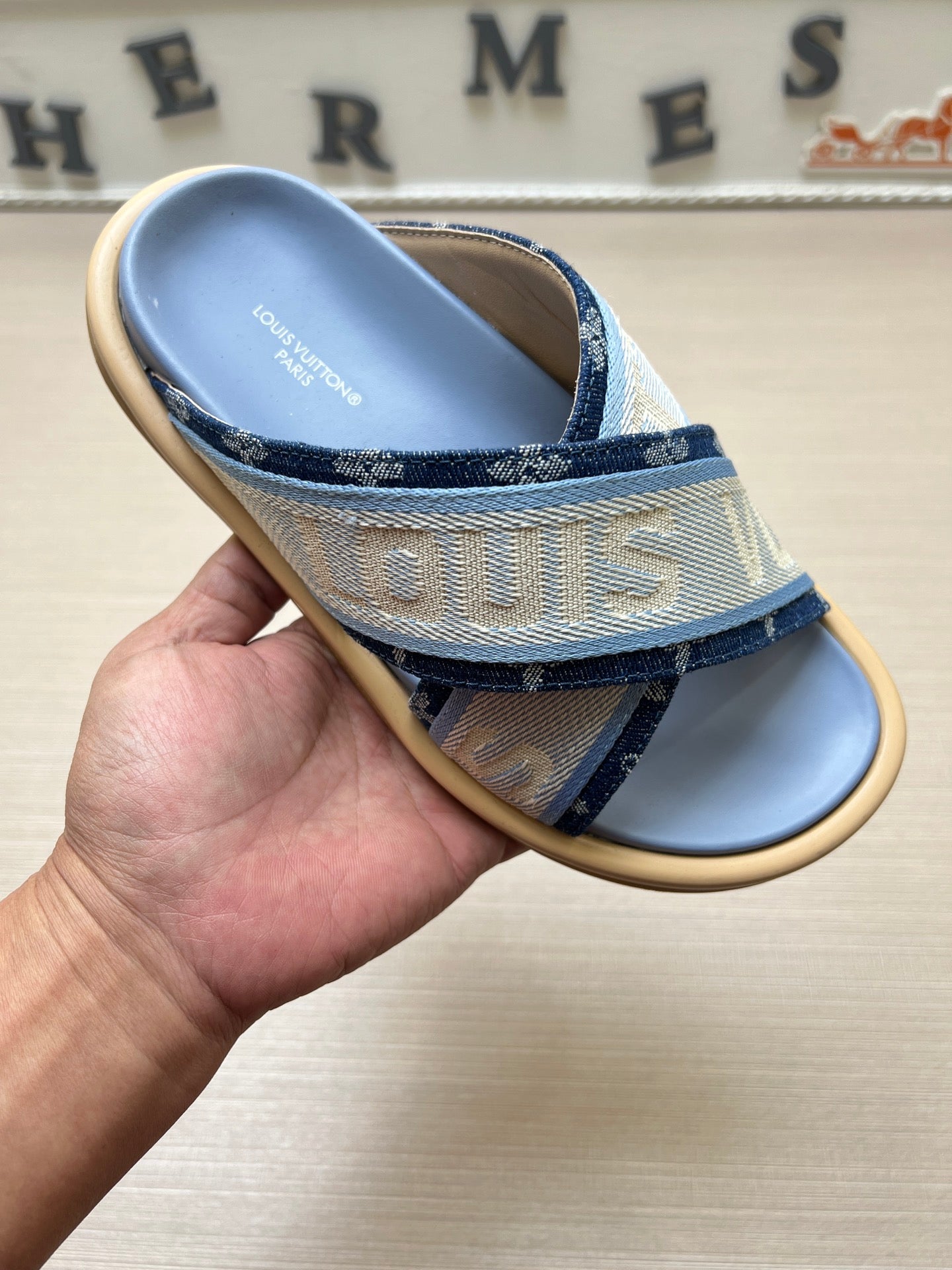 Z5Z35E272 Popular Slippers