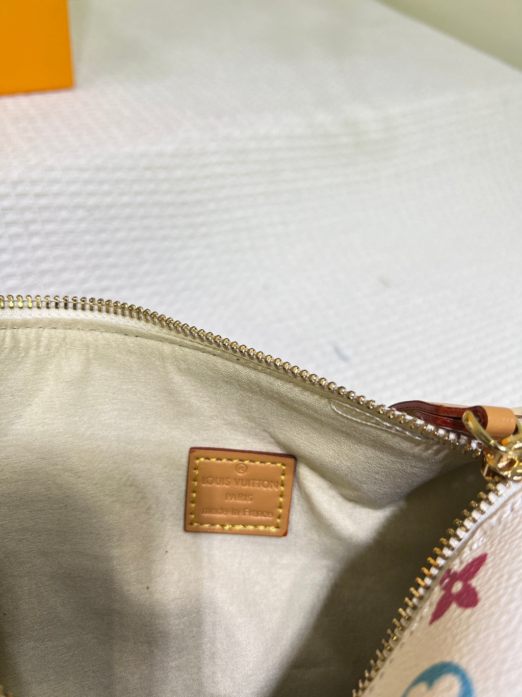 B1N55E18 Popular    leather bag