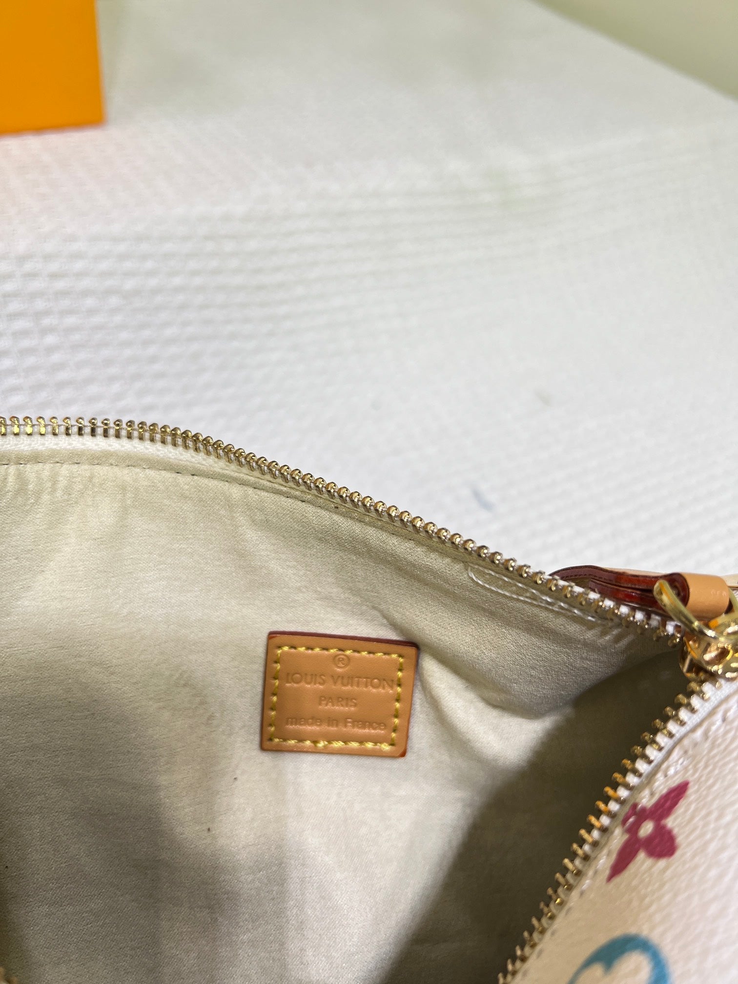 B1N55E18 Popular    leather bag
