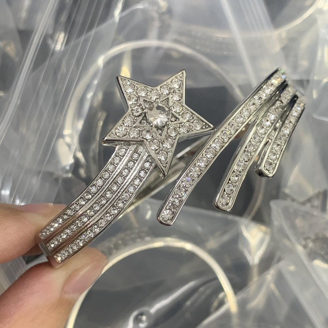 X1X54C66K  Popular Bracelets