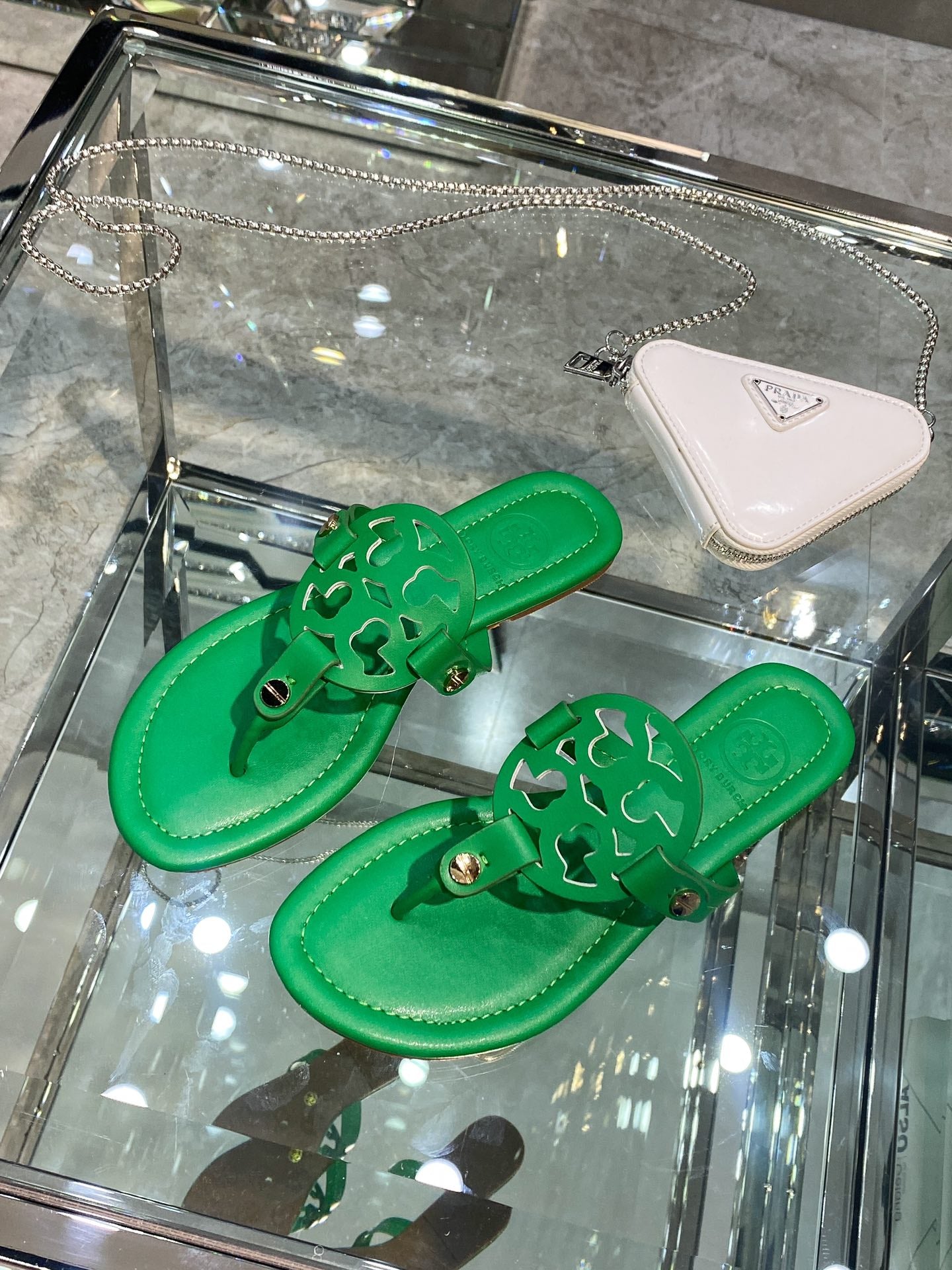 Z2Z85A2  Popular leather Shoes