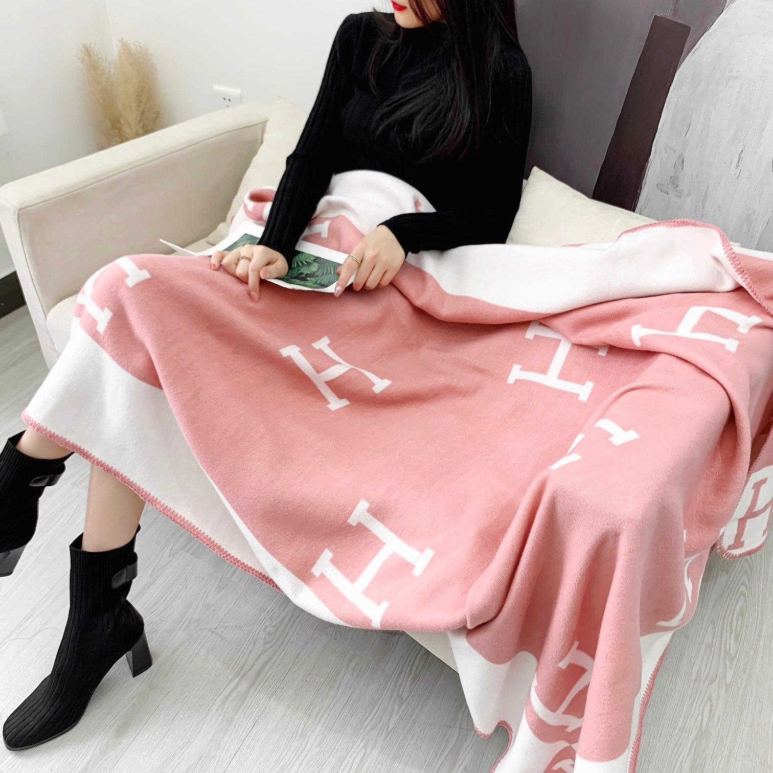 W1R86H28 Popular blanket
