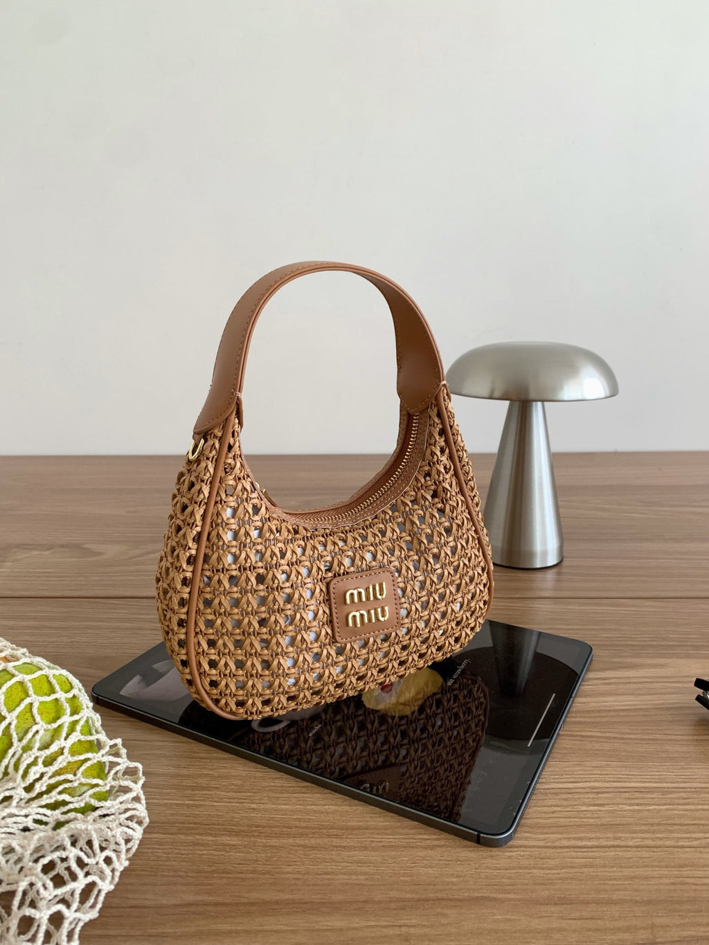 B1P36A51 Popular woven bag