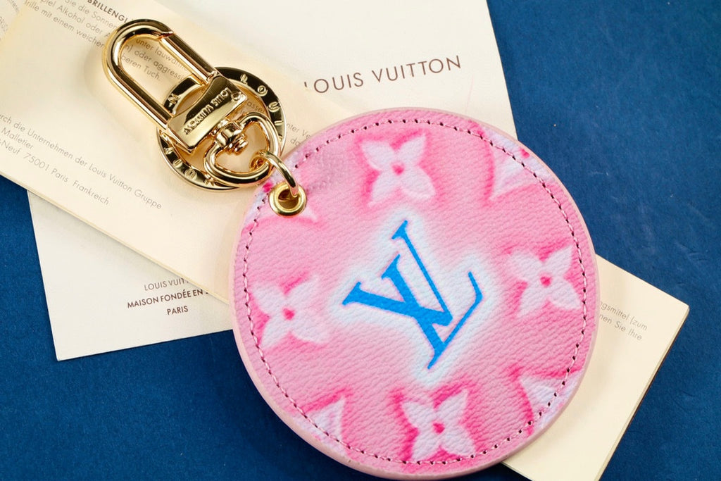 A1Q105E22 Popular bag 's charms accessories