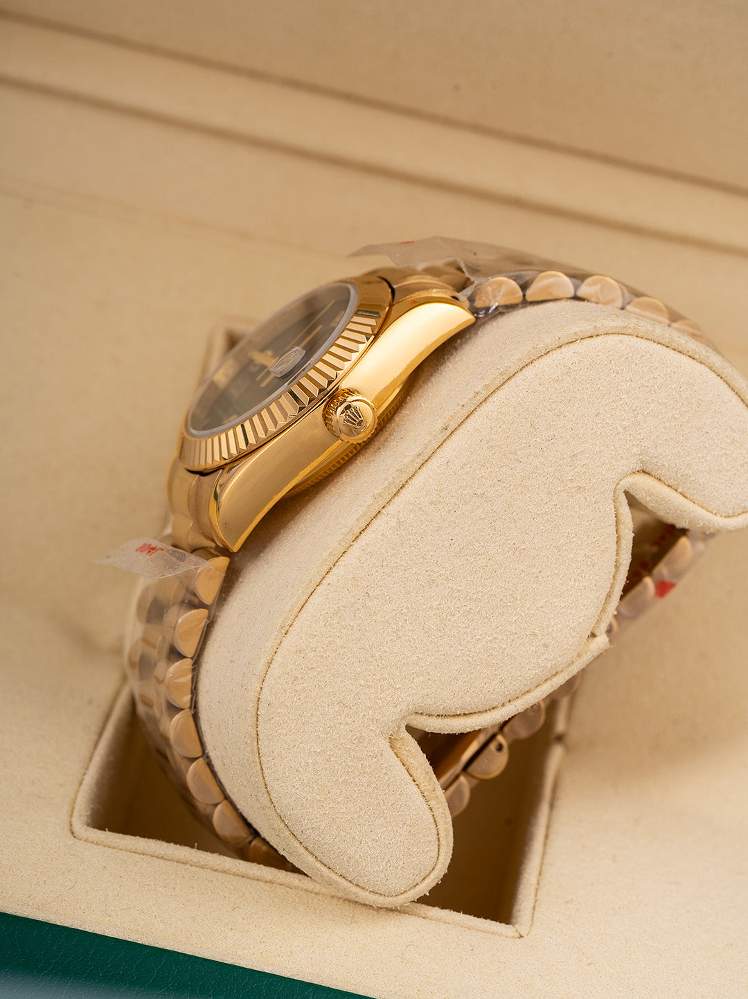 L1R36L13 Popular Watches