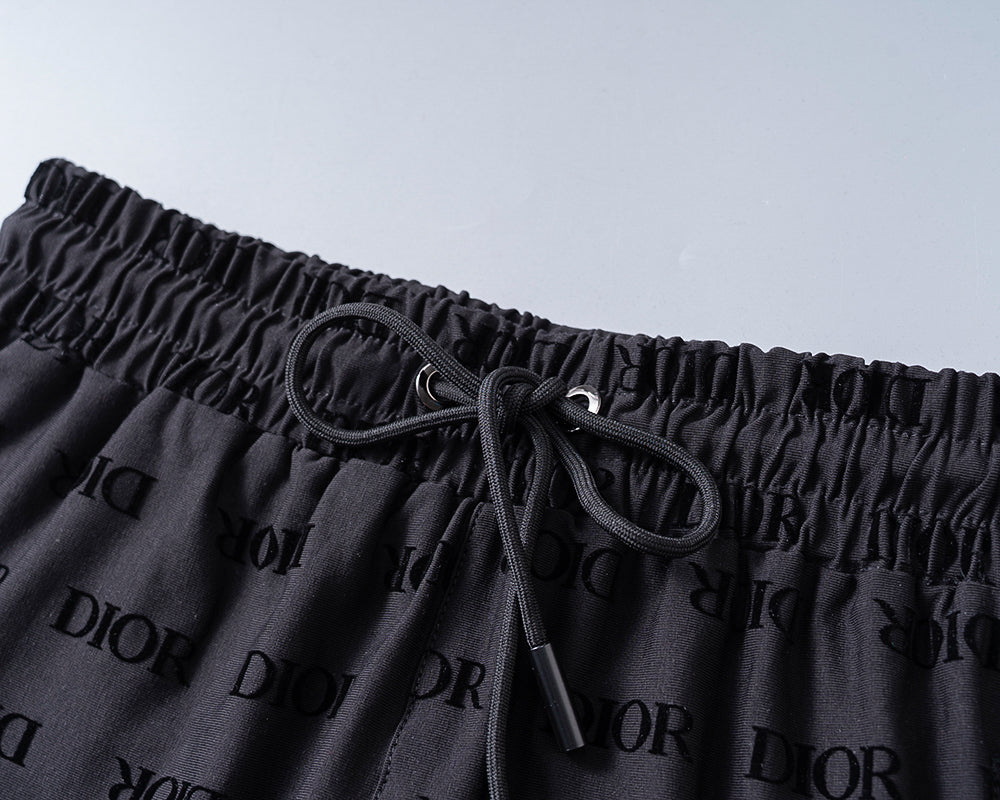U1R35D118  Popular shirt and shorts set