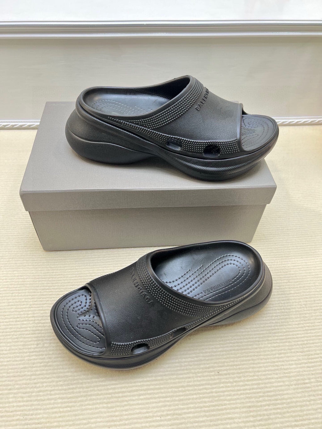 Z5ZJ41 Popular slippers Sole thickness 6cm