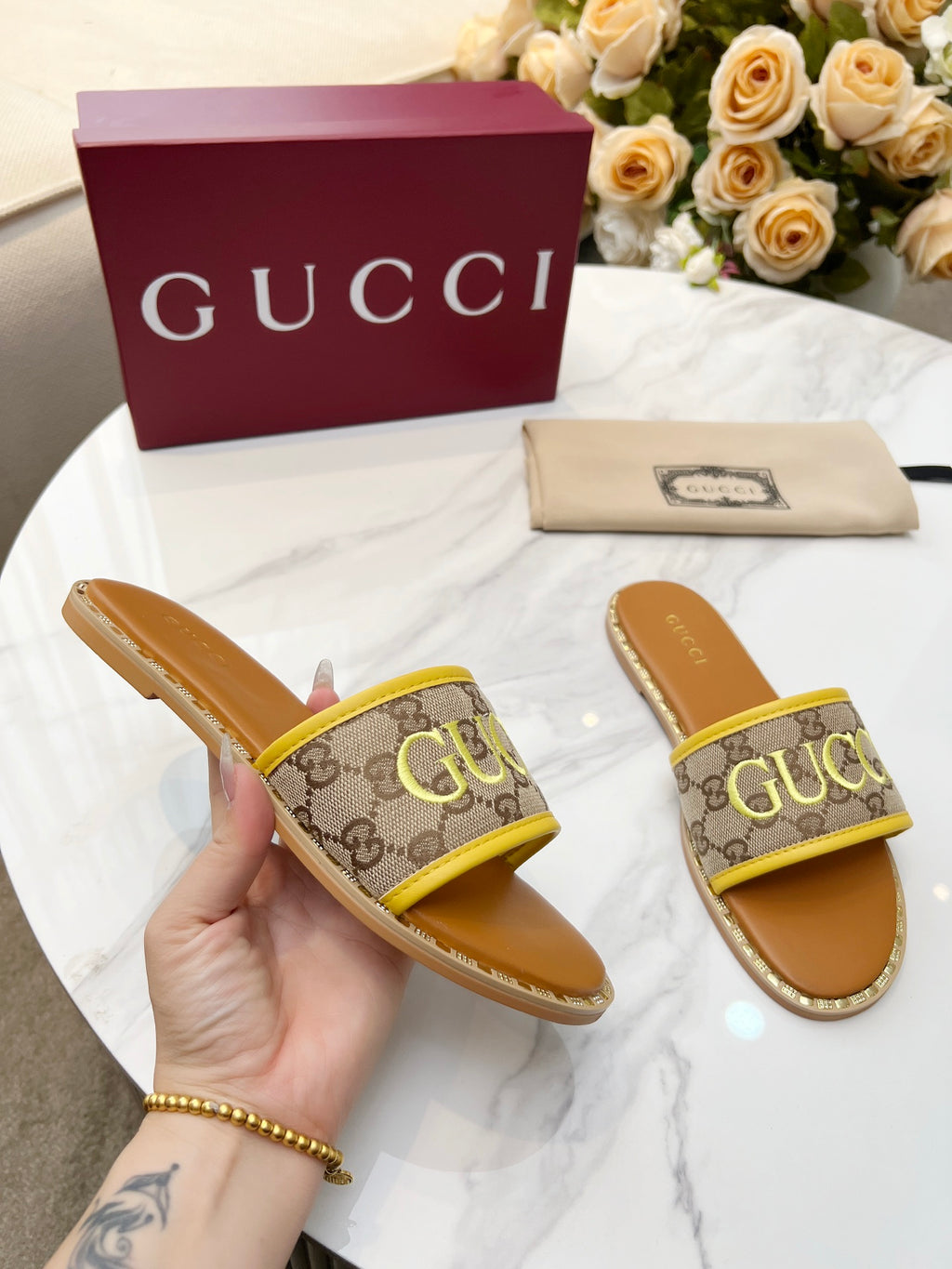 Z2Q55B29 Popular high-quality  Shoes